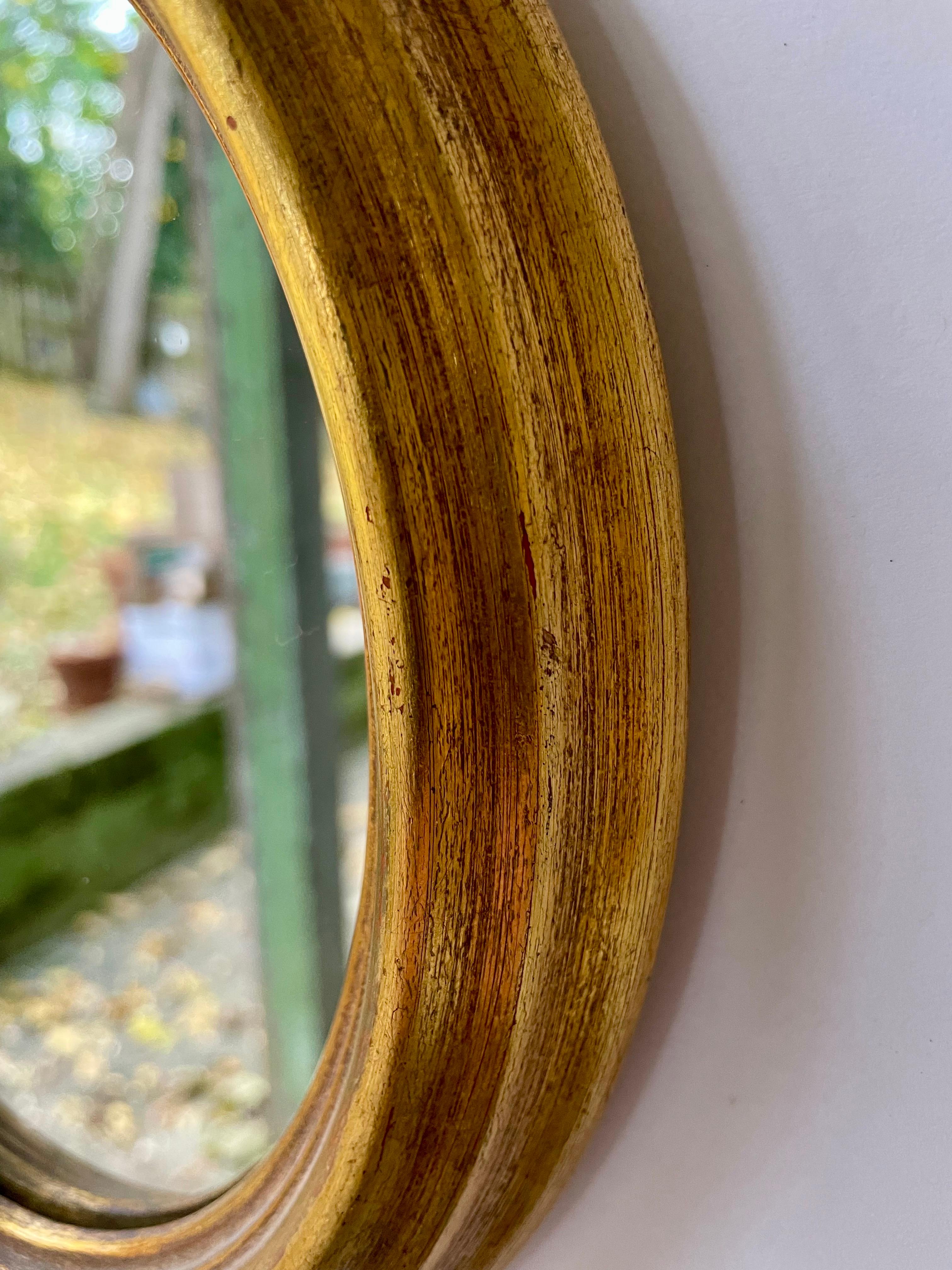 Doré Paire de miroirs italiens ovales dorés vintage