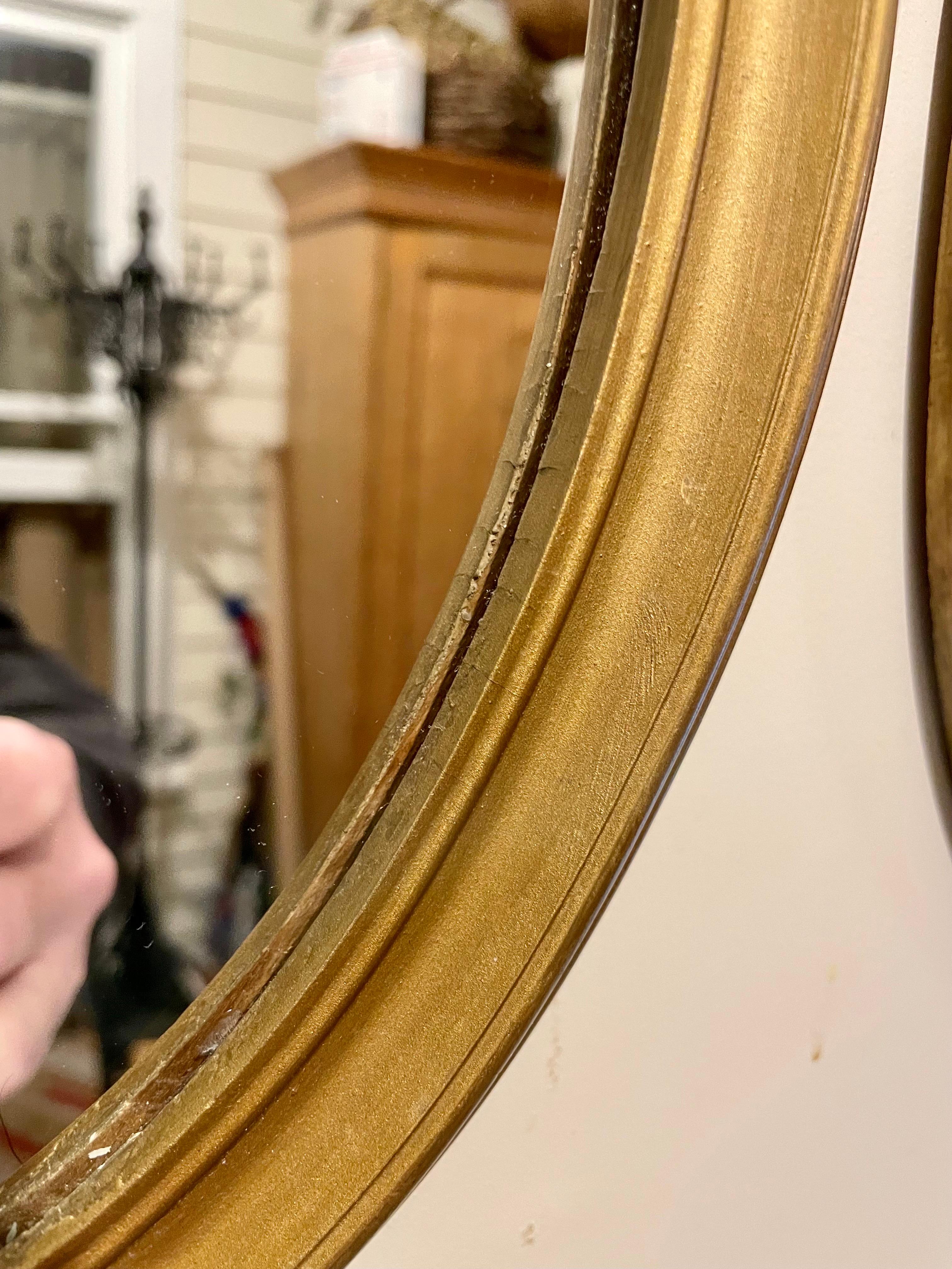 Wood Pair of Vintage Gilt Oval Italian Mirrors For Sale