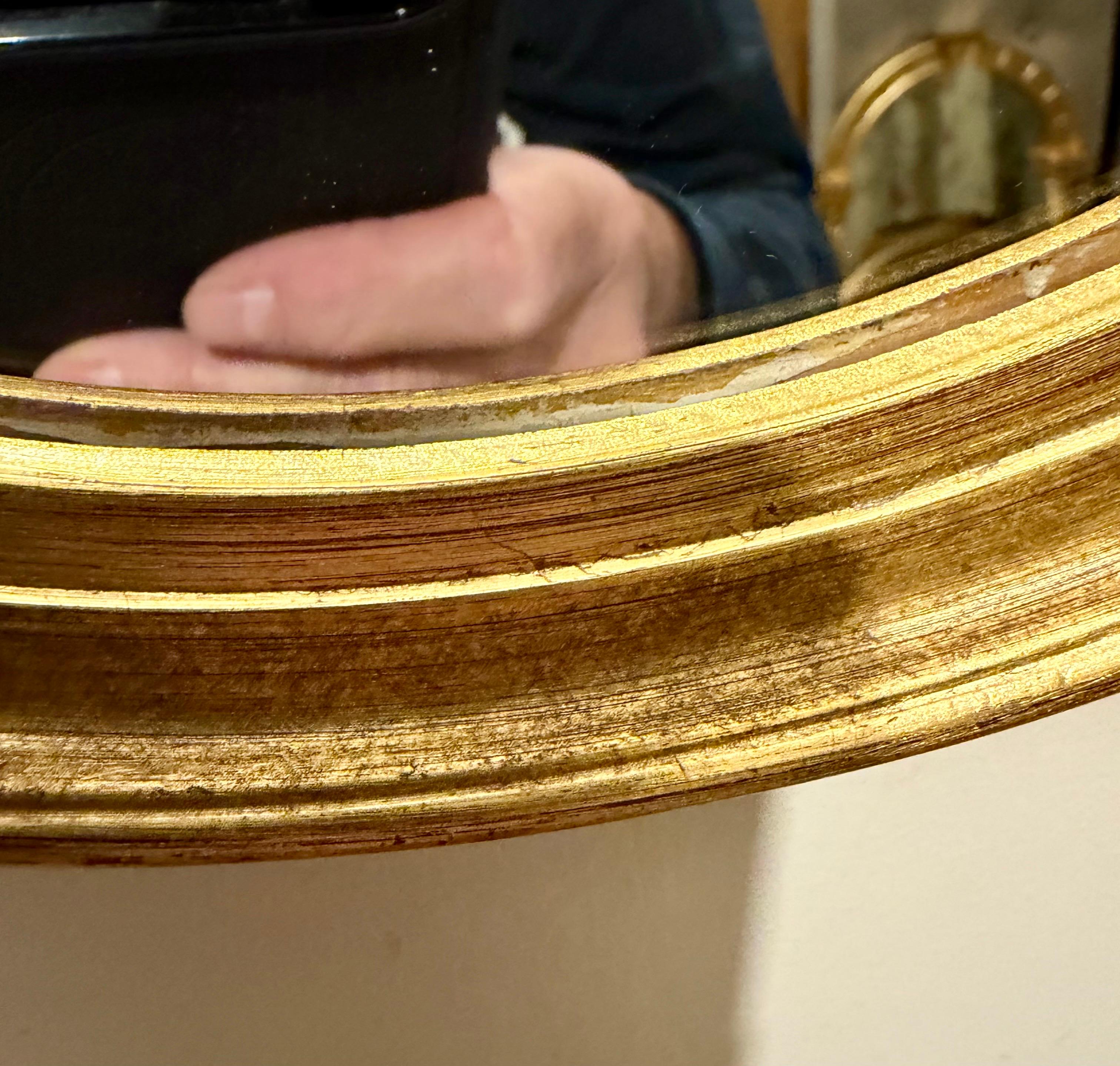 Paar vergoldete ovale Vintage-Spiegel (Finnisch) im Angebot