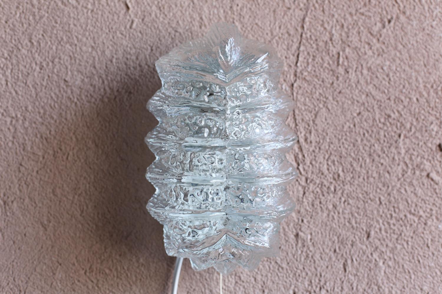 Paire de lampes murales en verre vintage Bon état - En vente à Sammu-shi, Chiba
