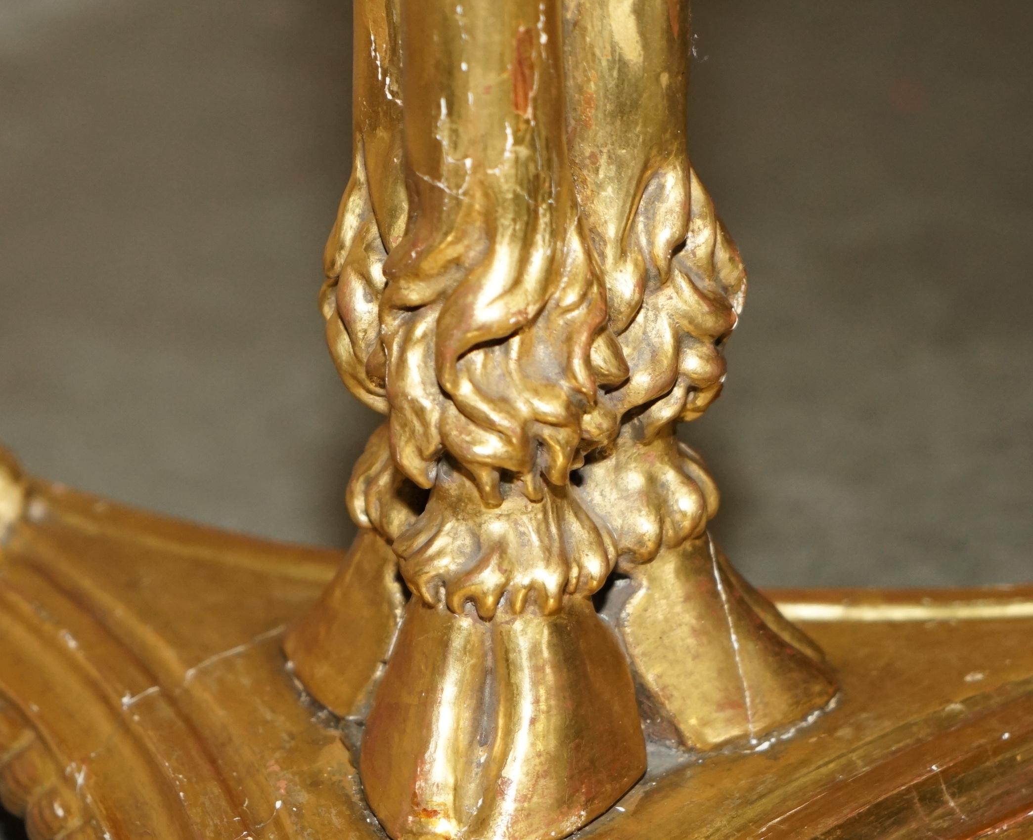 PAIR OF VINTAGE GOLD GILT RAMS HEAD & HOOF TALL TORCHIERE JARDINIERE STANDs For Sale 11