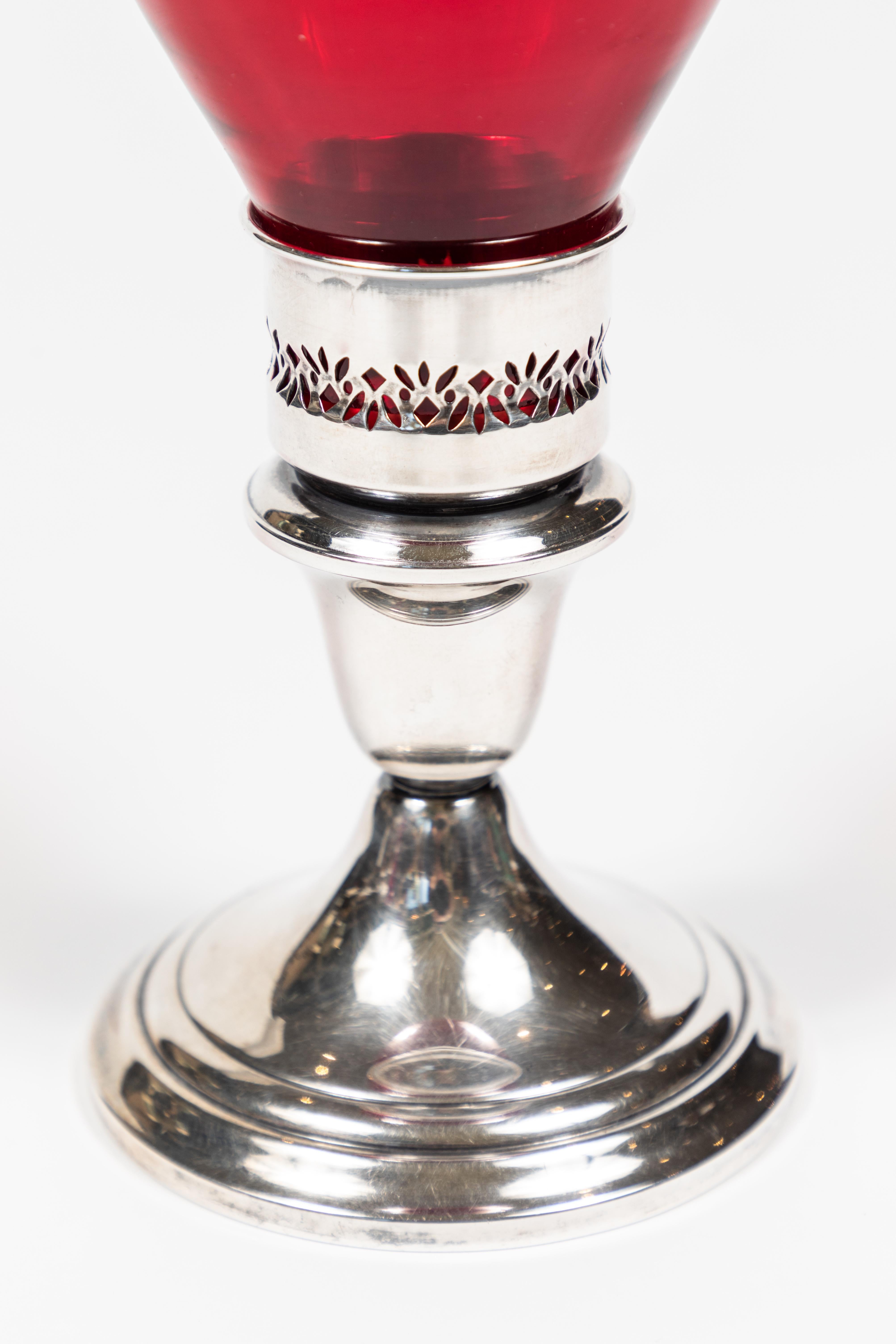 Pair of Vintage Gorham Silver Plate Candlesticks with Ruby Red Glass Hurricanes In Excellent Condition In Pasadena, CA