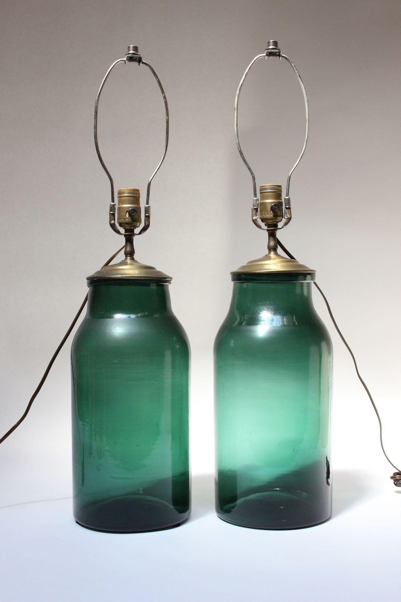 Pair of Vintage Green Blown Glass and Brass Table Lamps For Sale 9