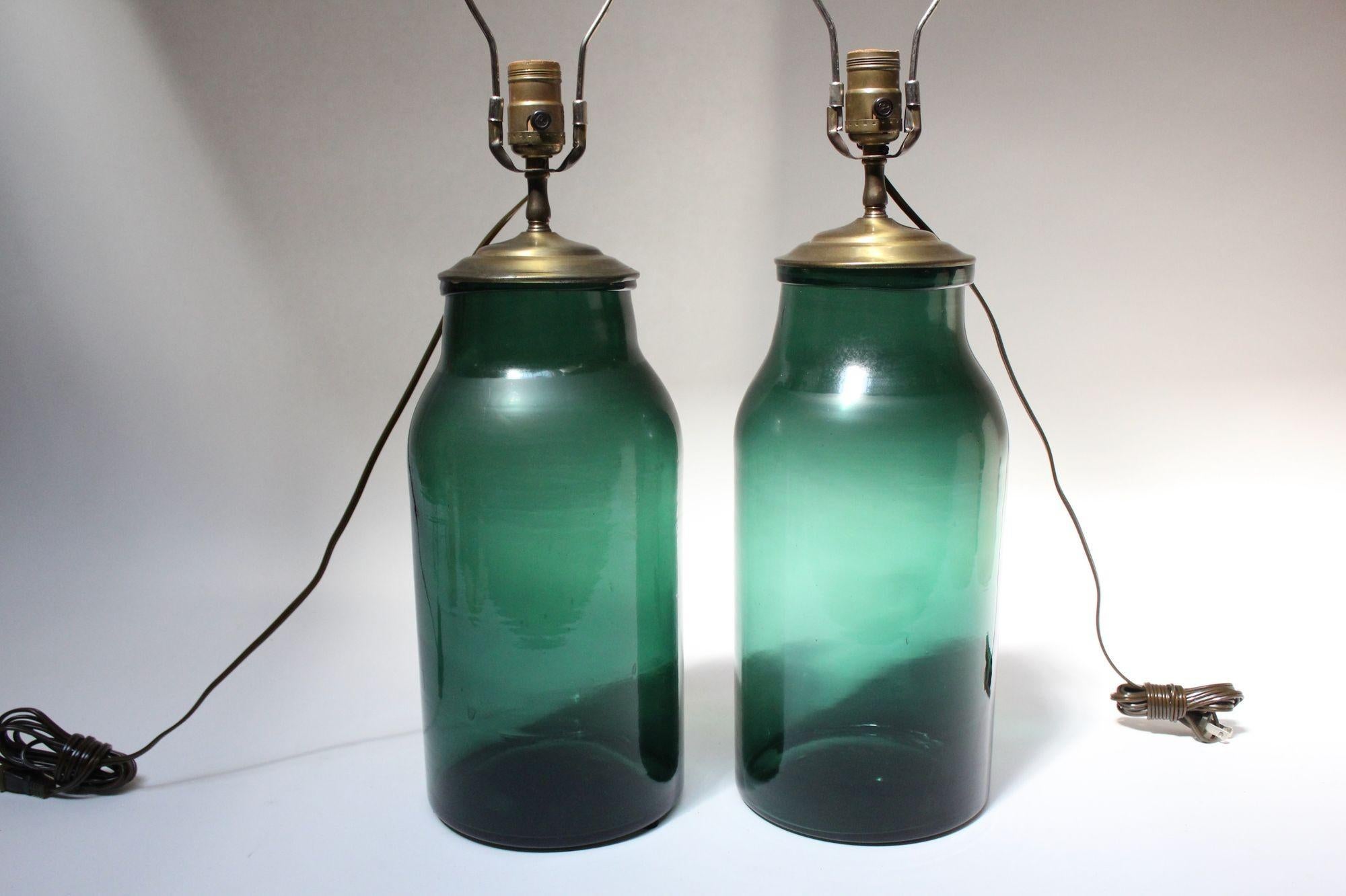 Pair of Vintage Green Blown Glass and Brass Table Lamps For Sale 1