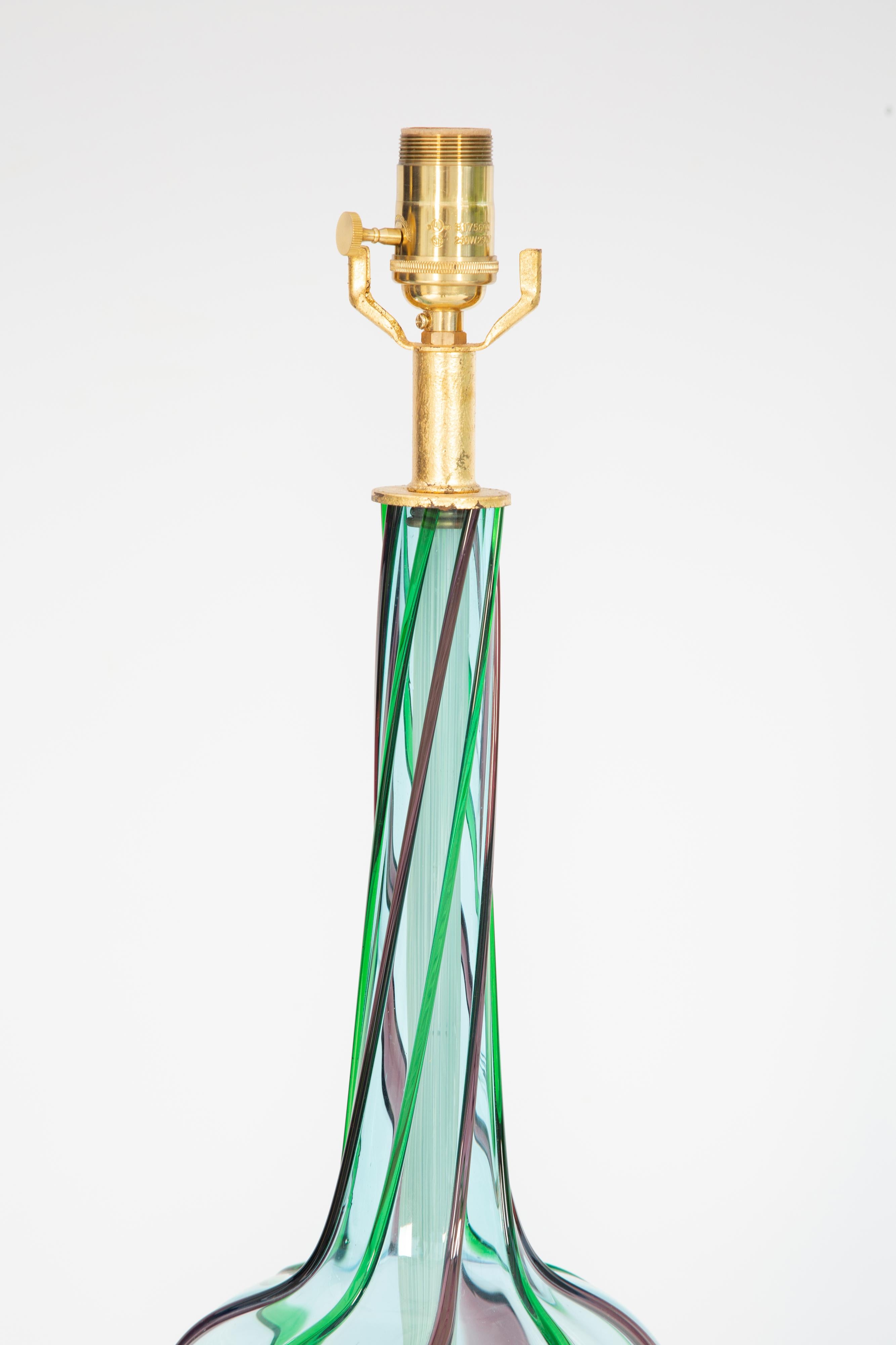 italien Paire de lampes vintage en verre de Murano en forme de spirale verte et bleue en vente