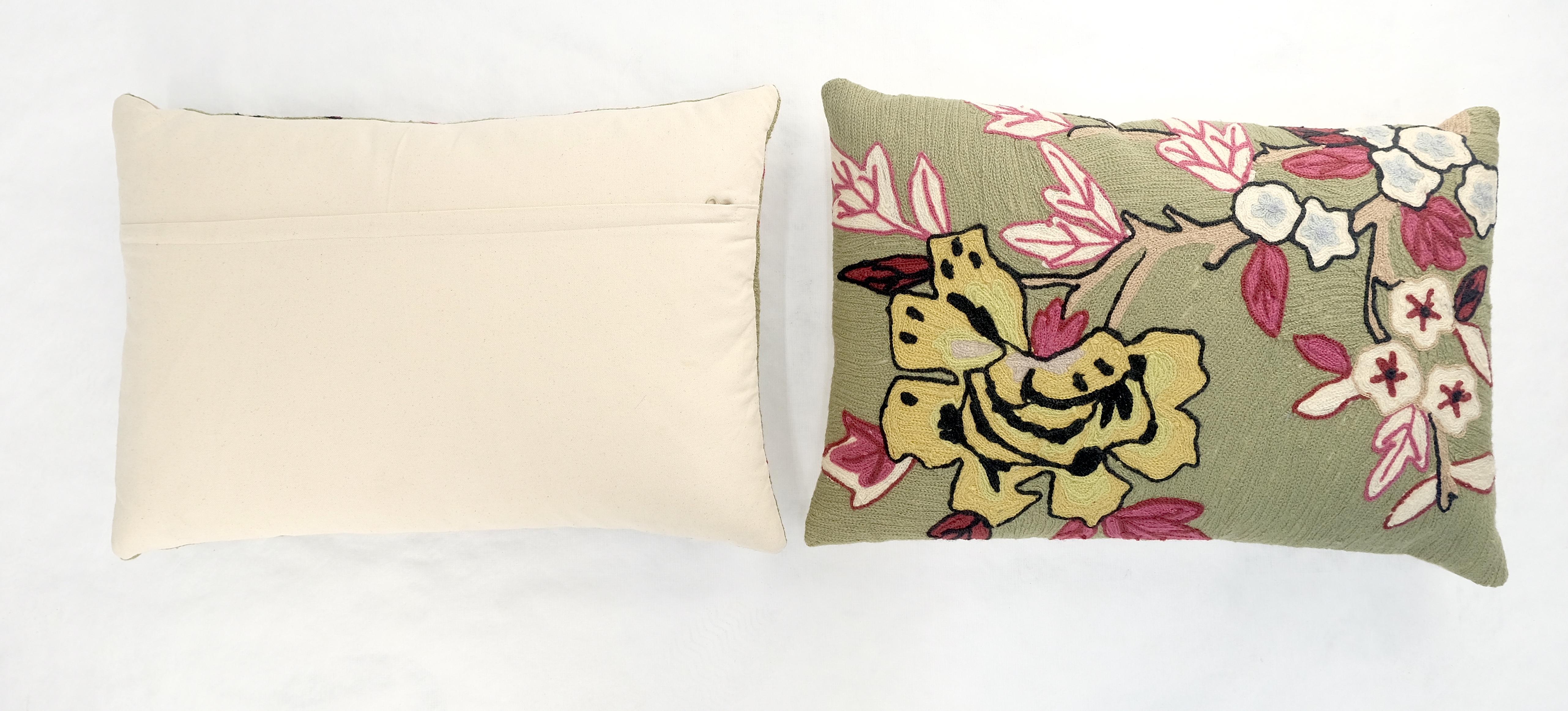 Inconnu Paire de coussins Crewel Vintage Greene & Greene Bolsters MINT en vente