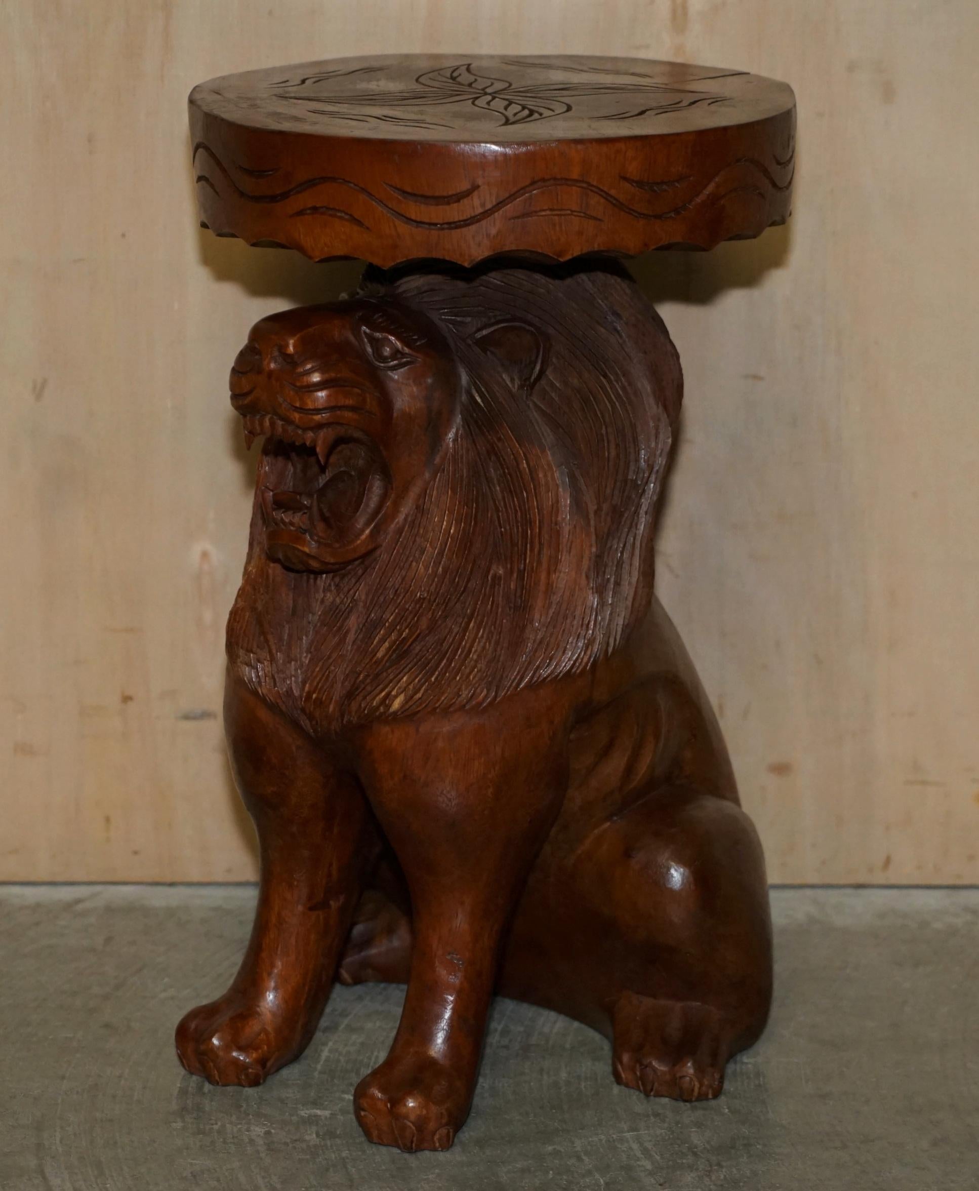 PAIR OF VINTAGE HAND CARved MALE LION STOOLS WiTH ORNATE DECORATION ALL OVER im Angebot 7