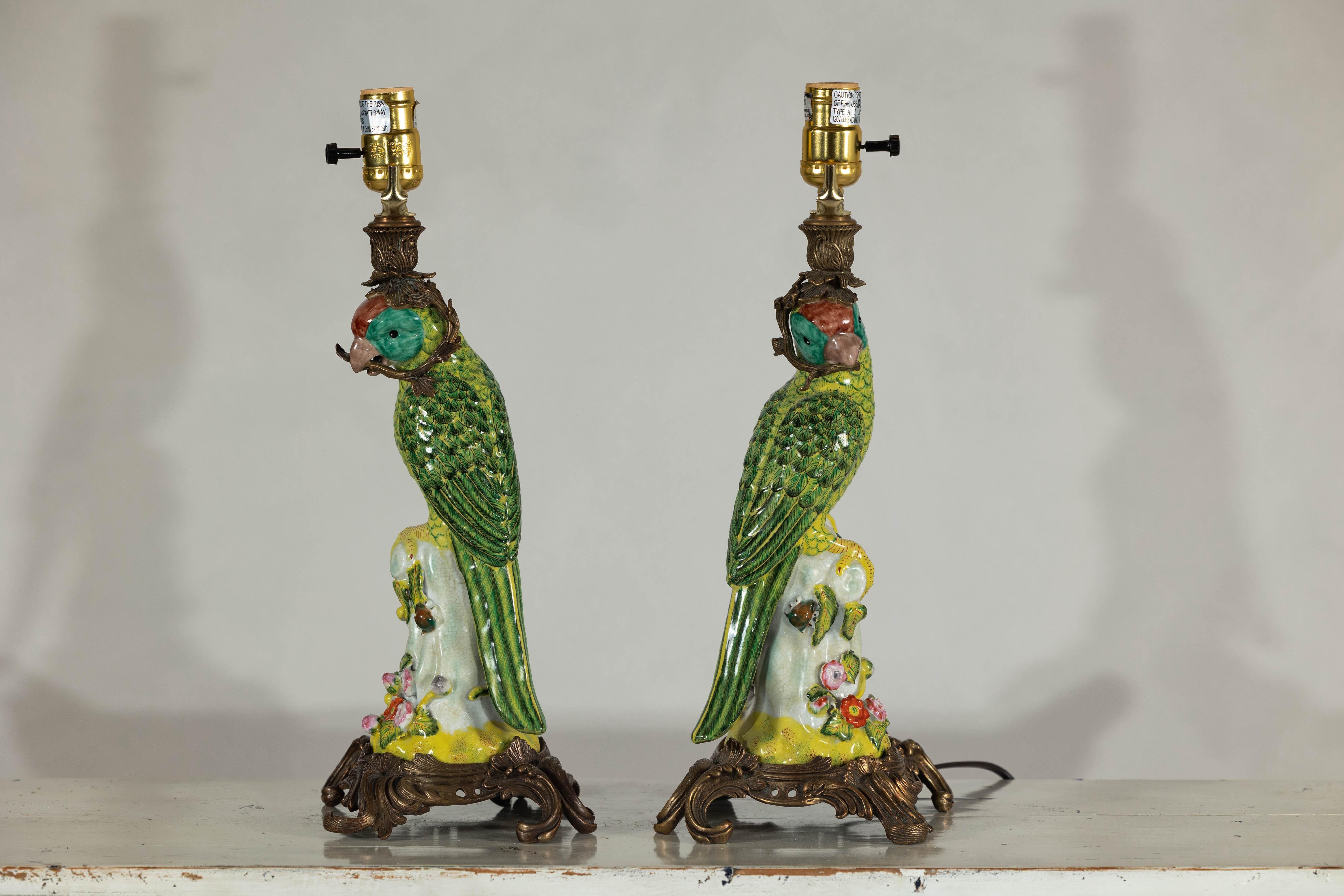 Pair of Vintage Hand-Painted Parrot Lamps on Ornate Brass Bases, Wired for USA 5