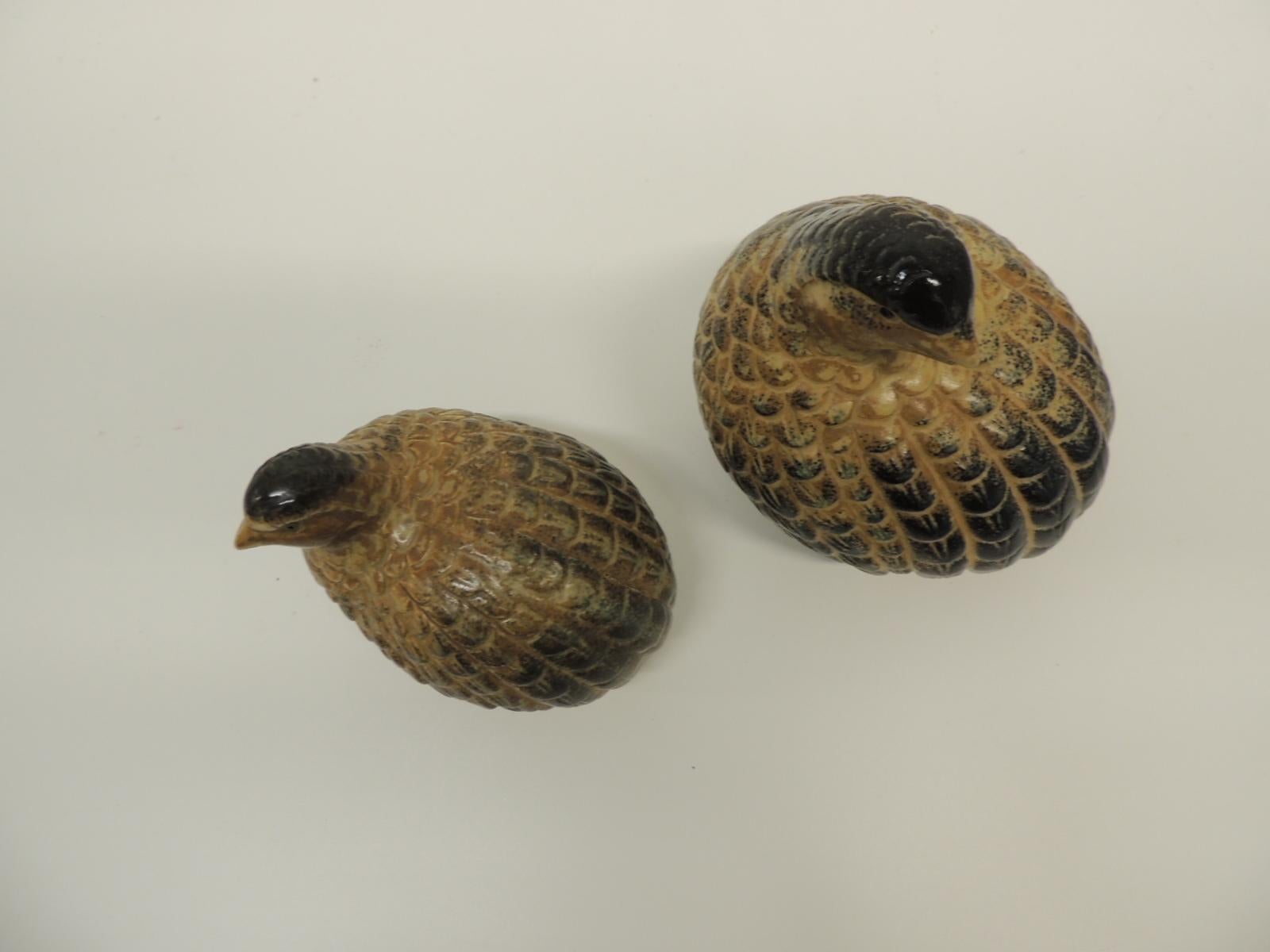 Pair of vintage hand painted porcelain Asian quails.
Medium and large size birds. Tan and light brown figurines.
Size: 6 x 4.5 x 5.5 and 3.5 x 5 x 3.5.