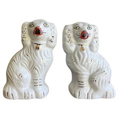 Pareja de perros spaniel vintage pintados a mano al estilo Staffordshire