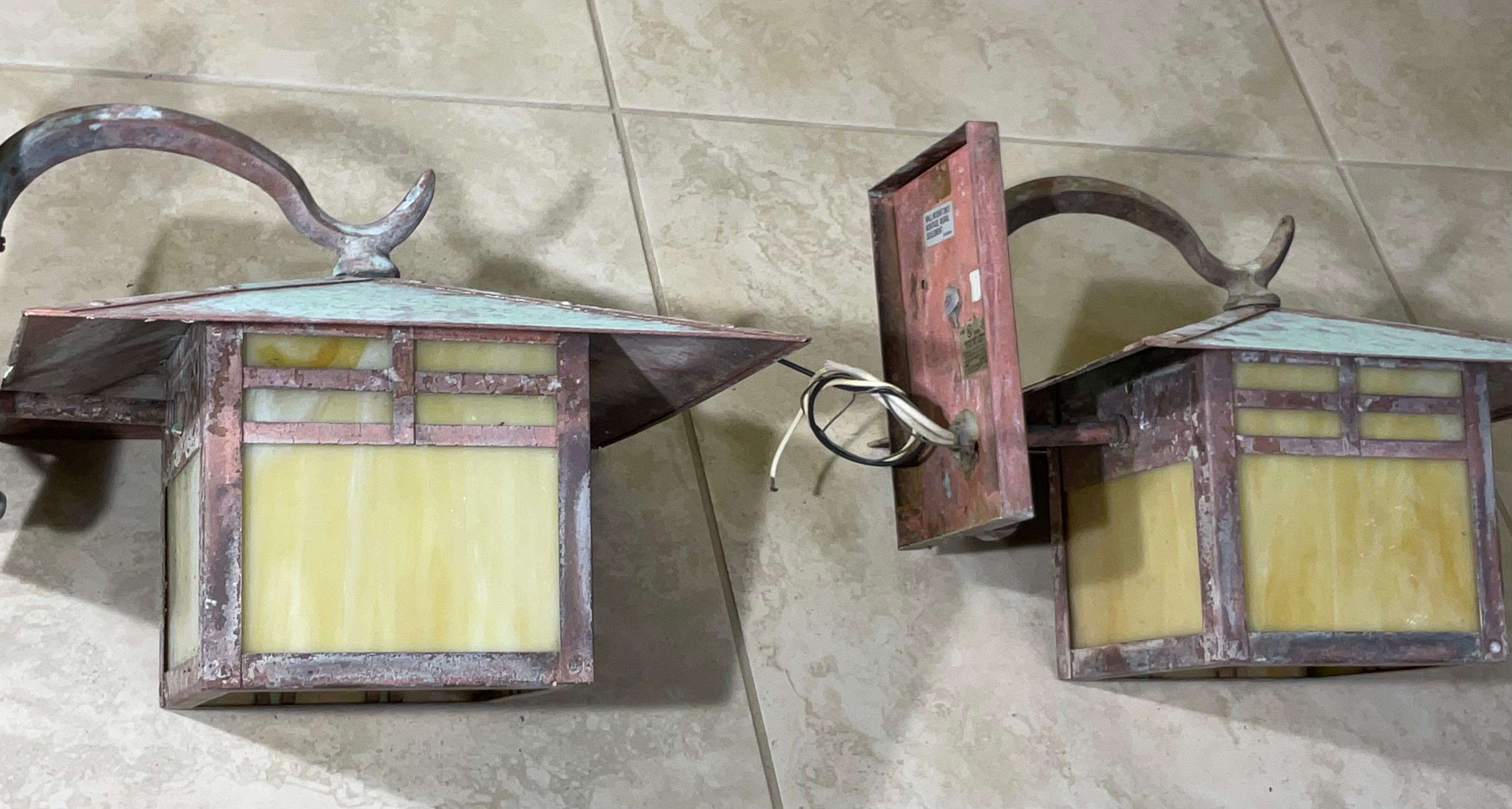 Pair of Vintage Handcrafted Wall-Mounted Pagoda  Brass Lantern 6