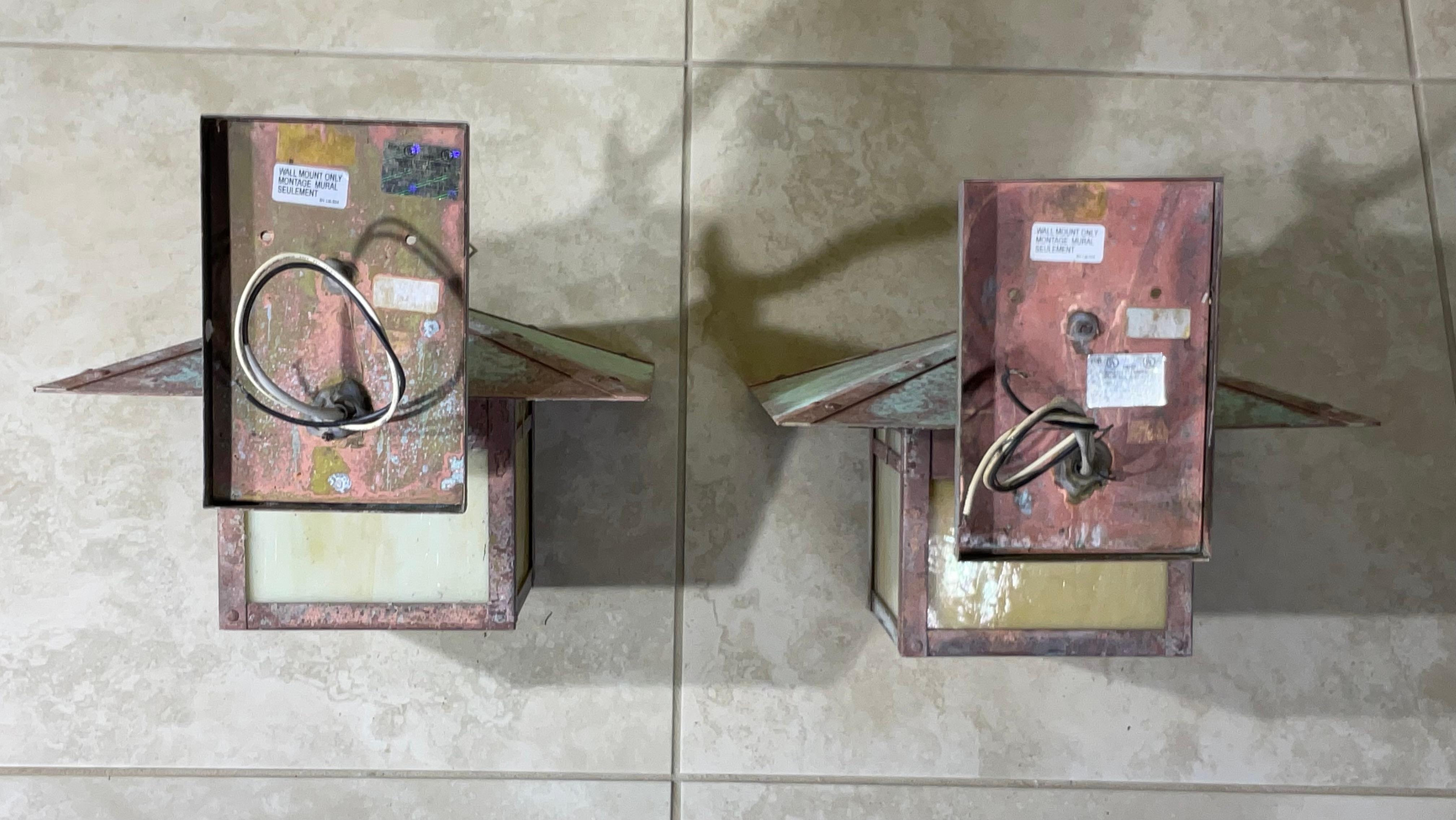 Pair of Vintage Handcrafted Wall-Mounted Pagoda  Brass Lantern 7