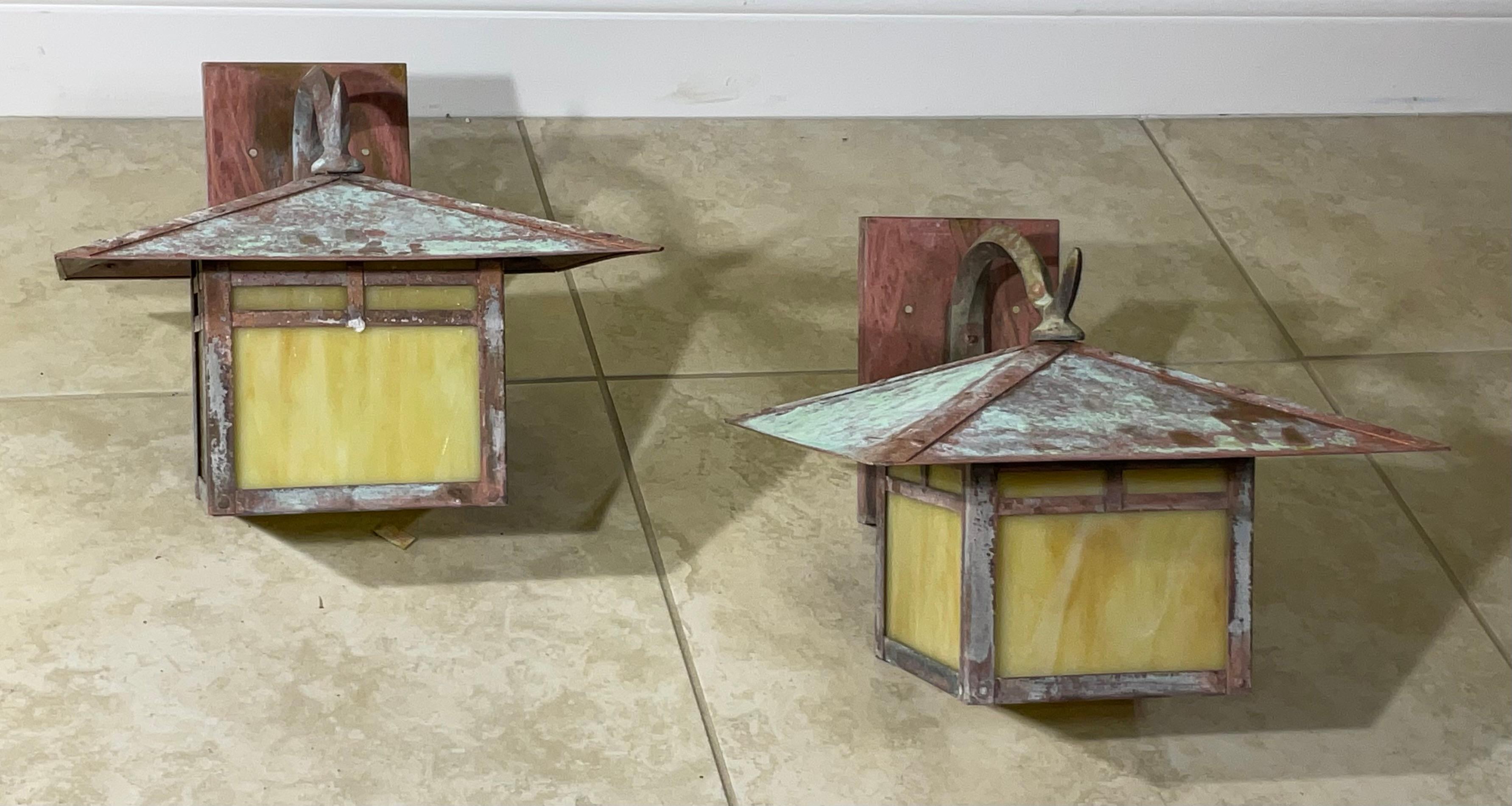 Pair of Vintage Handcrafted Wall-Mounted Pagoda  Brass Lantern 10
