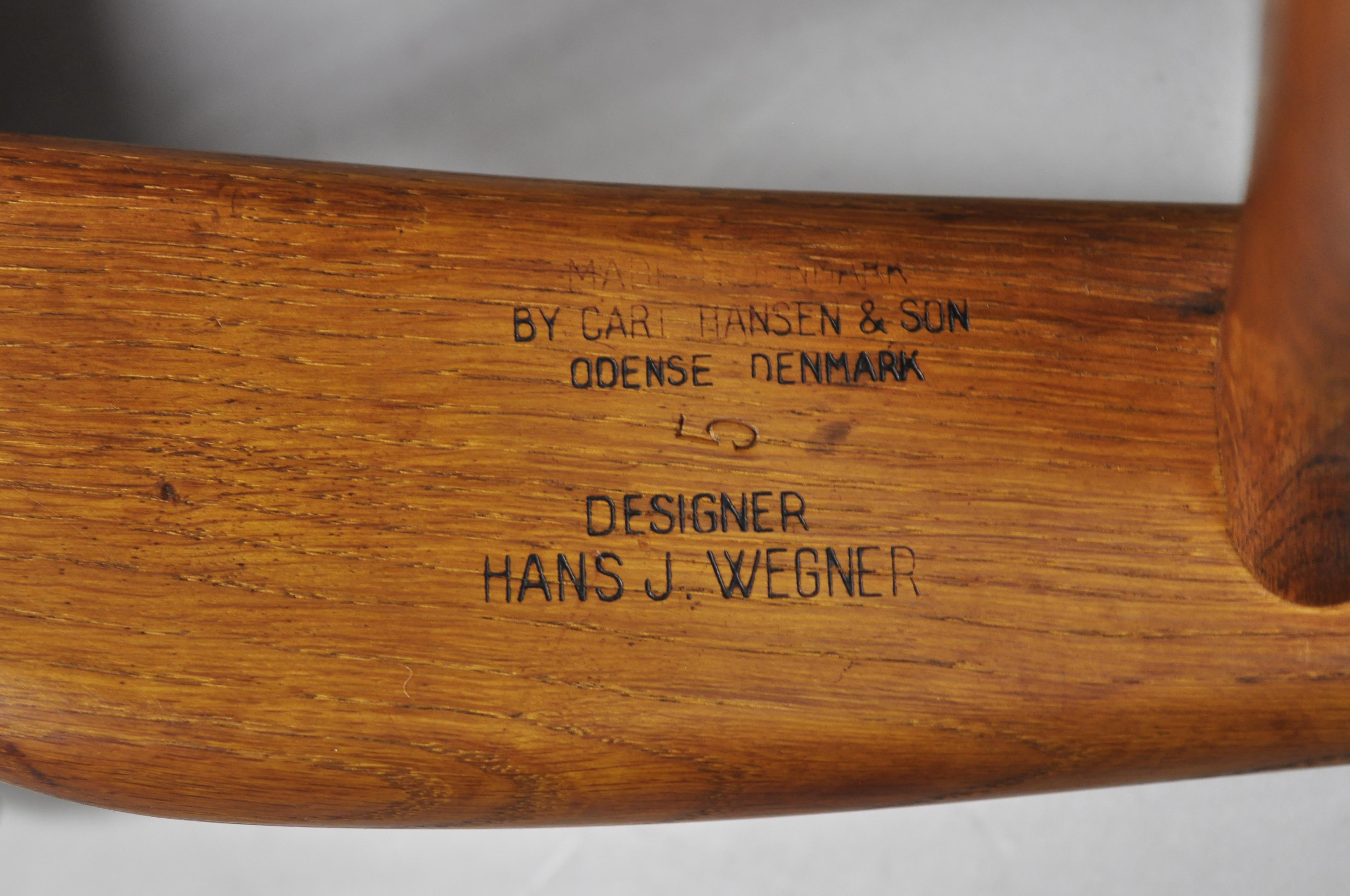 Pair of Vintage Hans Wegner CH22 Carl Hansen & Son Oak Lounge Chairs In Good Condition In Philadelphia, PA