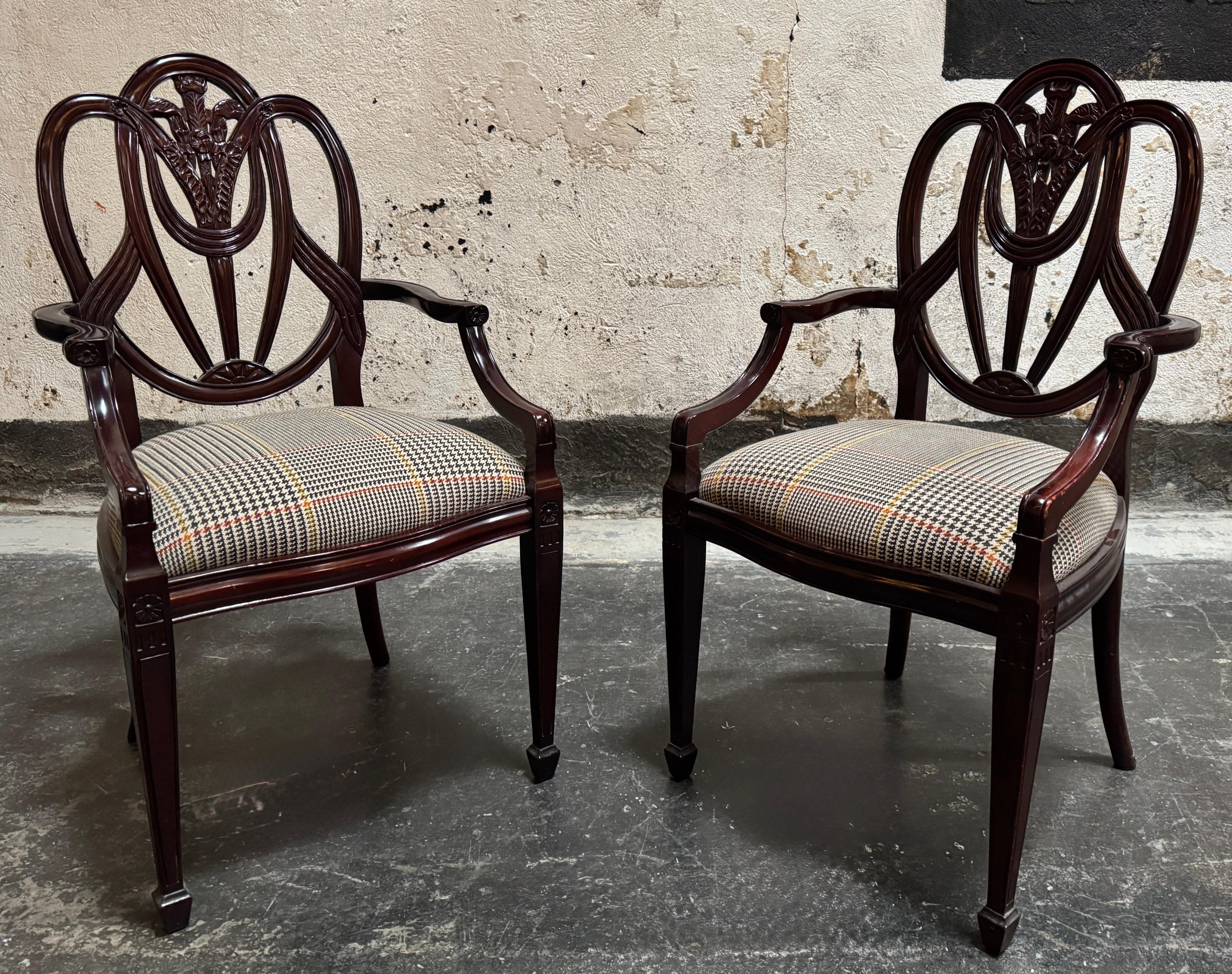 Pair of Vintage Hepplewhite Neoclassical Style Arm Chairs - Fully Restored For Sale 3
