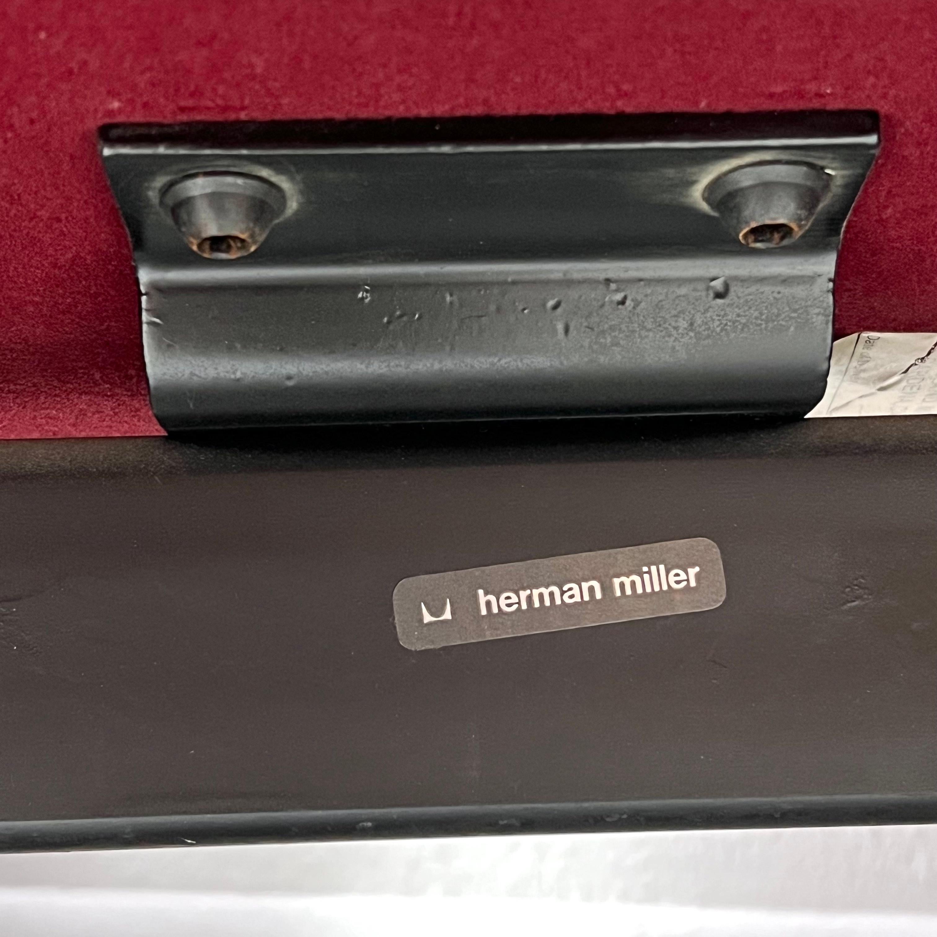Coppia di sedie Herman Miller Chiclet d'epoca di Ray Wilkes in vendita 3