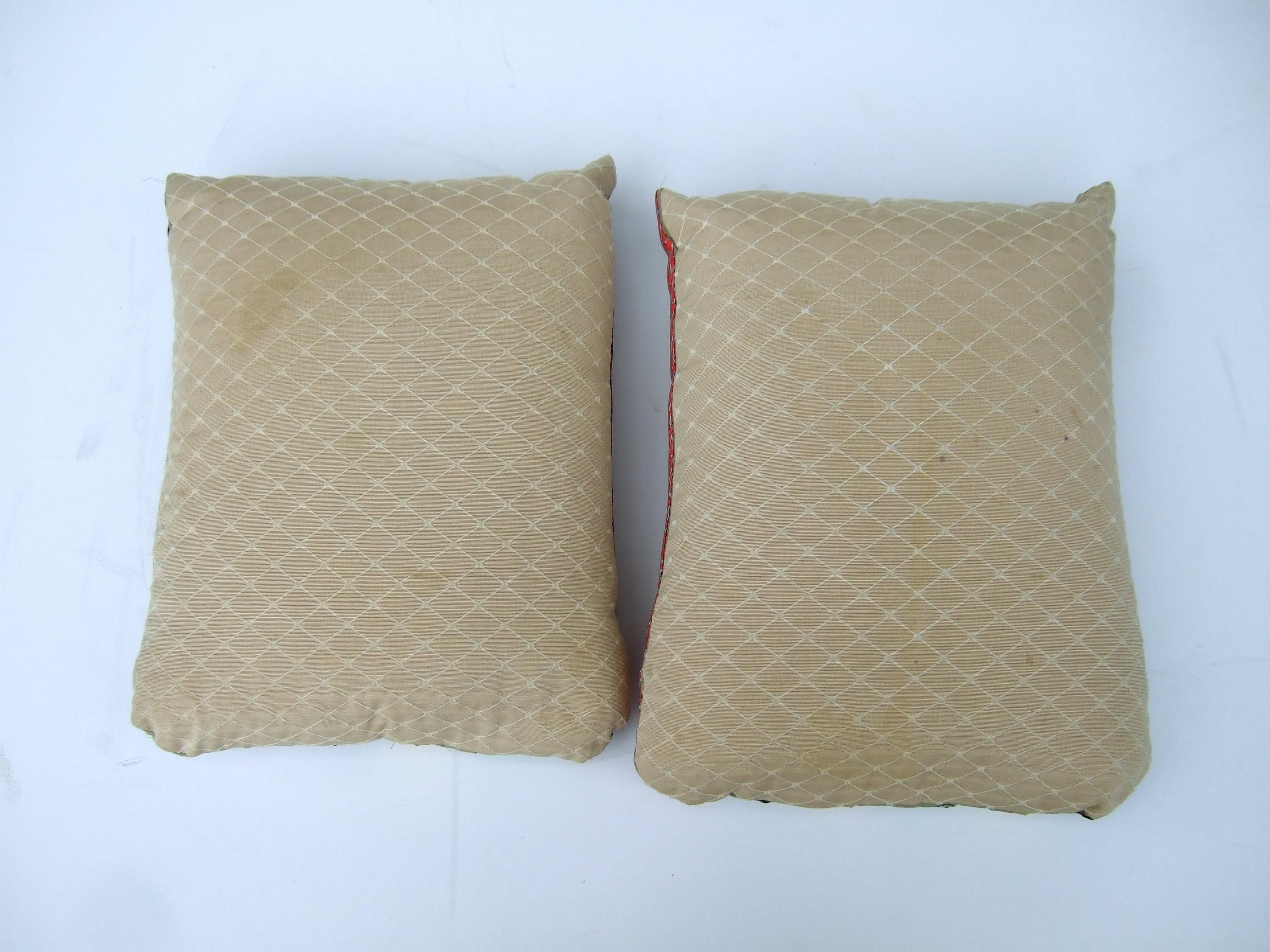 Paire de cravates en soie Hermès & Gucci Up-cycled Handmade Pillows c 1980  en vente 7