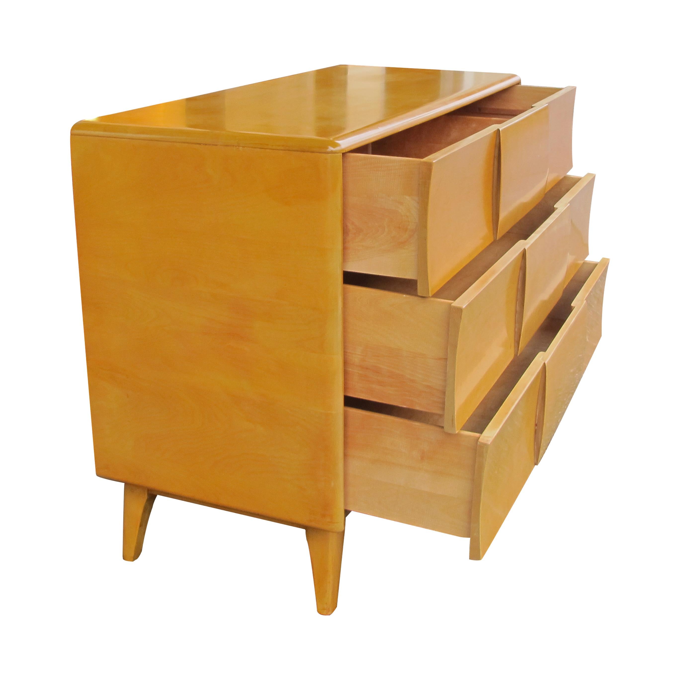 Paire de commodes Kohinoor vintage Heywood Wakefield en érable blond Bon état - En vente à London, GB