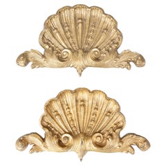 Paire de corniches murales en laiton de style Hollywood Regency