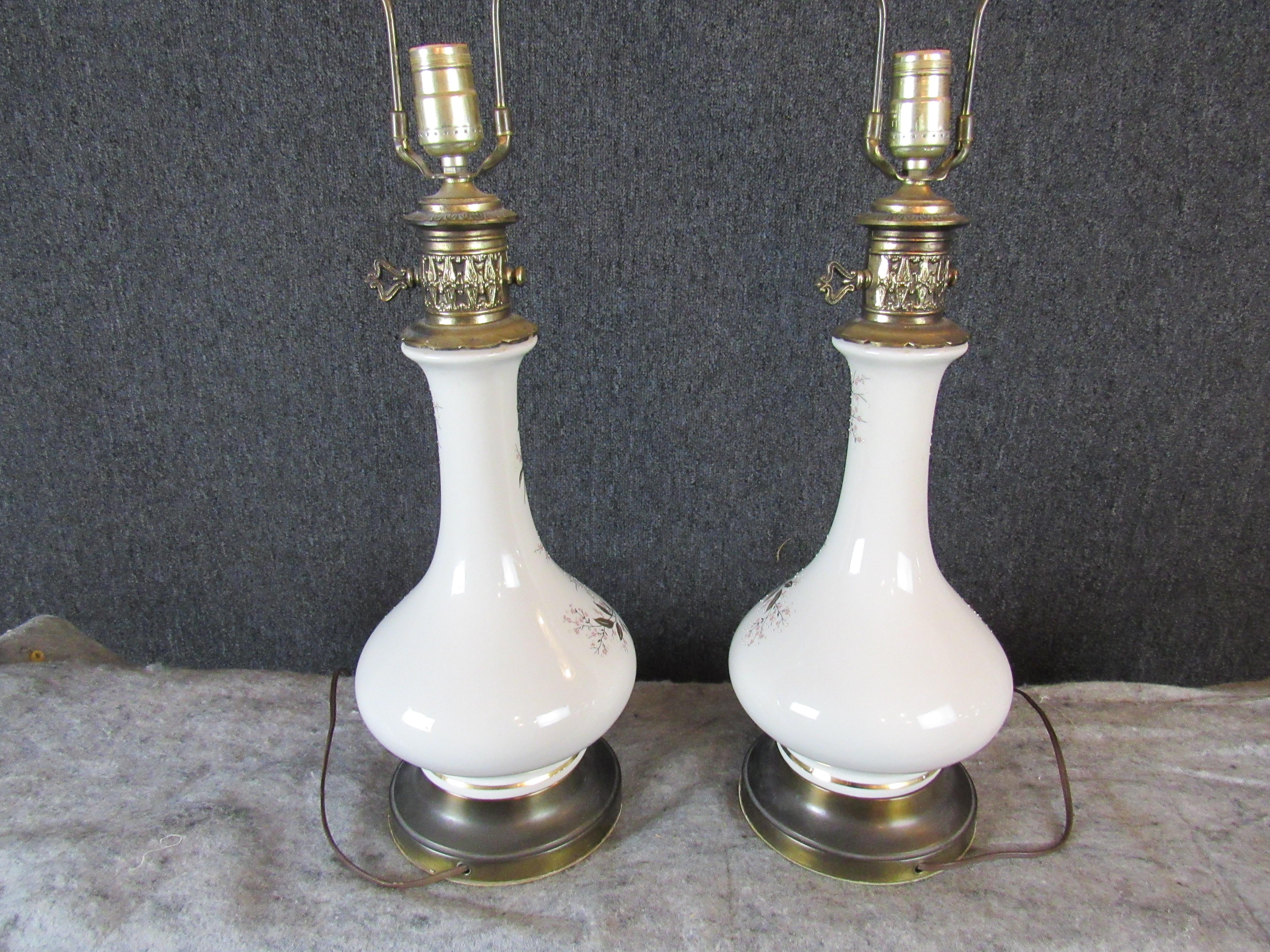 Ein Paar Vintage Hollywood Regency Genie-Lampen im Angebot 3