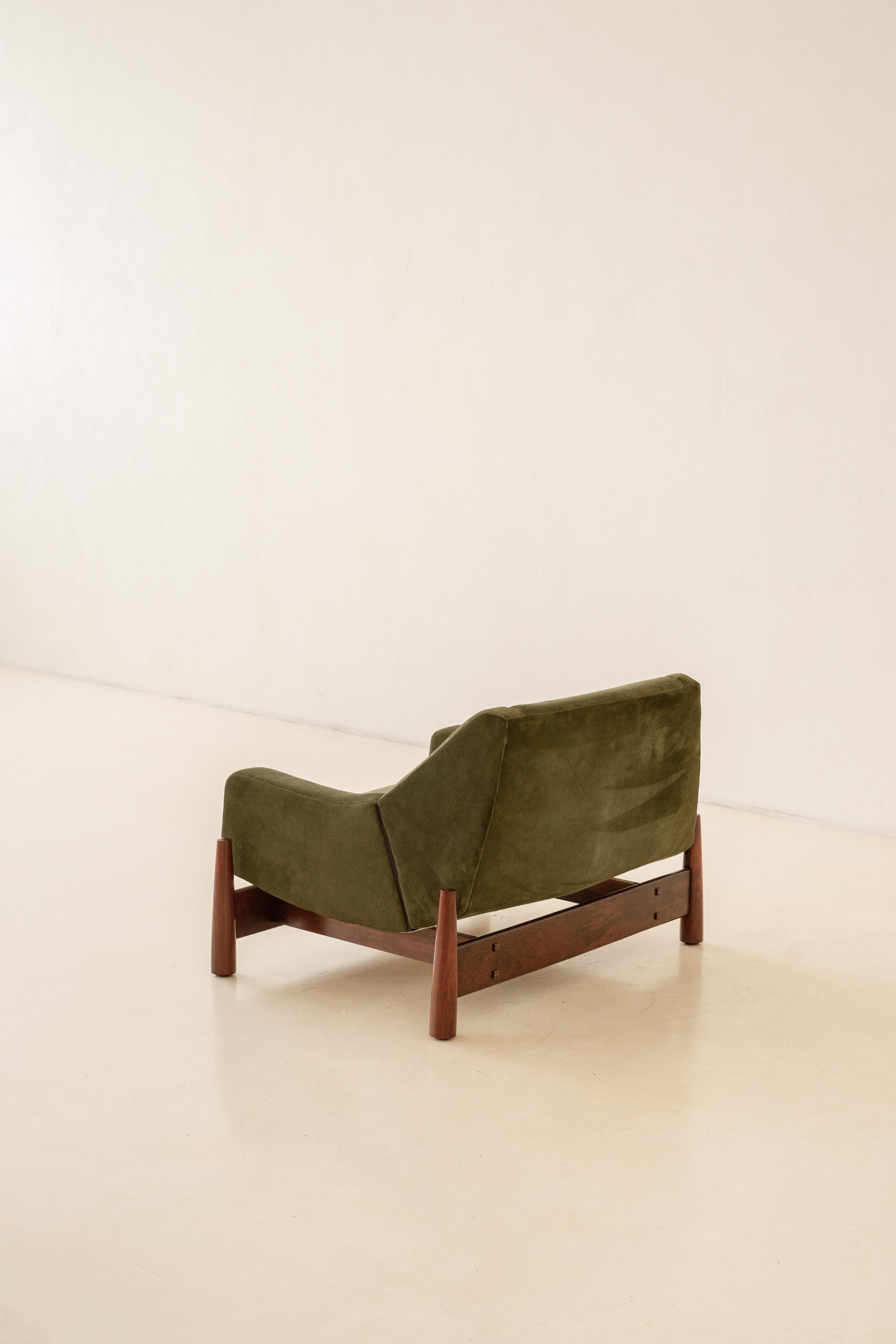 Pareja de Sillones Vintage Imbuia de Móveis Cimo, años 60, Brasil Midcentury Brasileño en venta