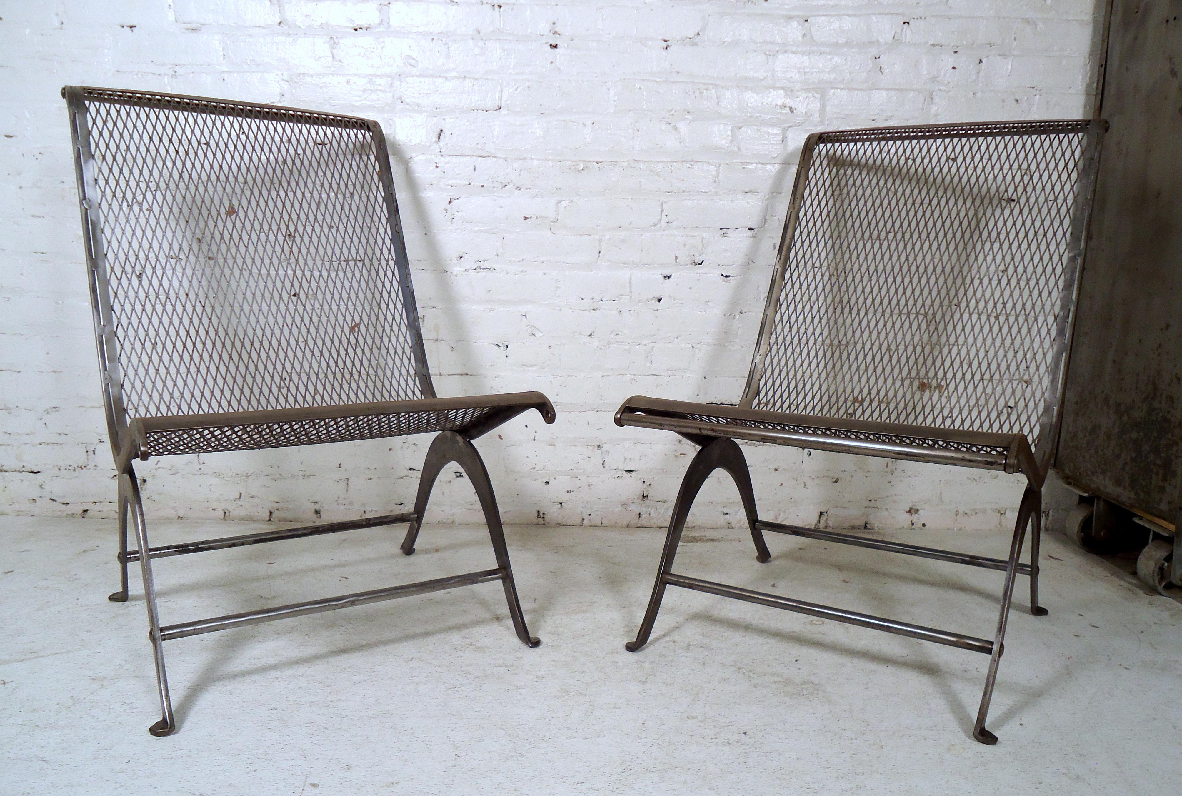 Pair of Vintage Industrial Chairs In Good Condition In Brooklyn, NY