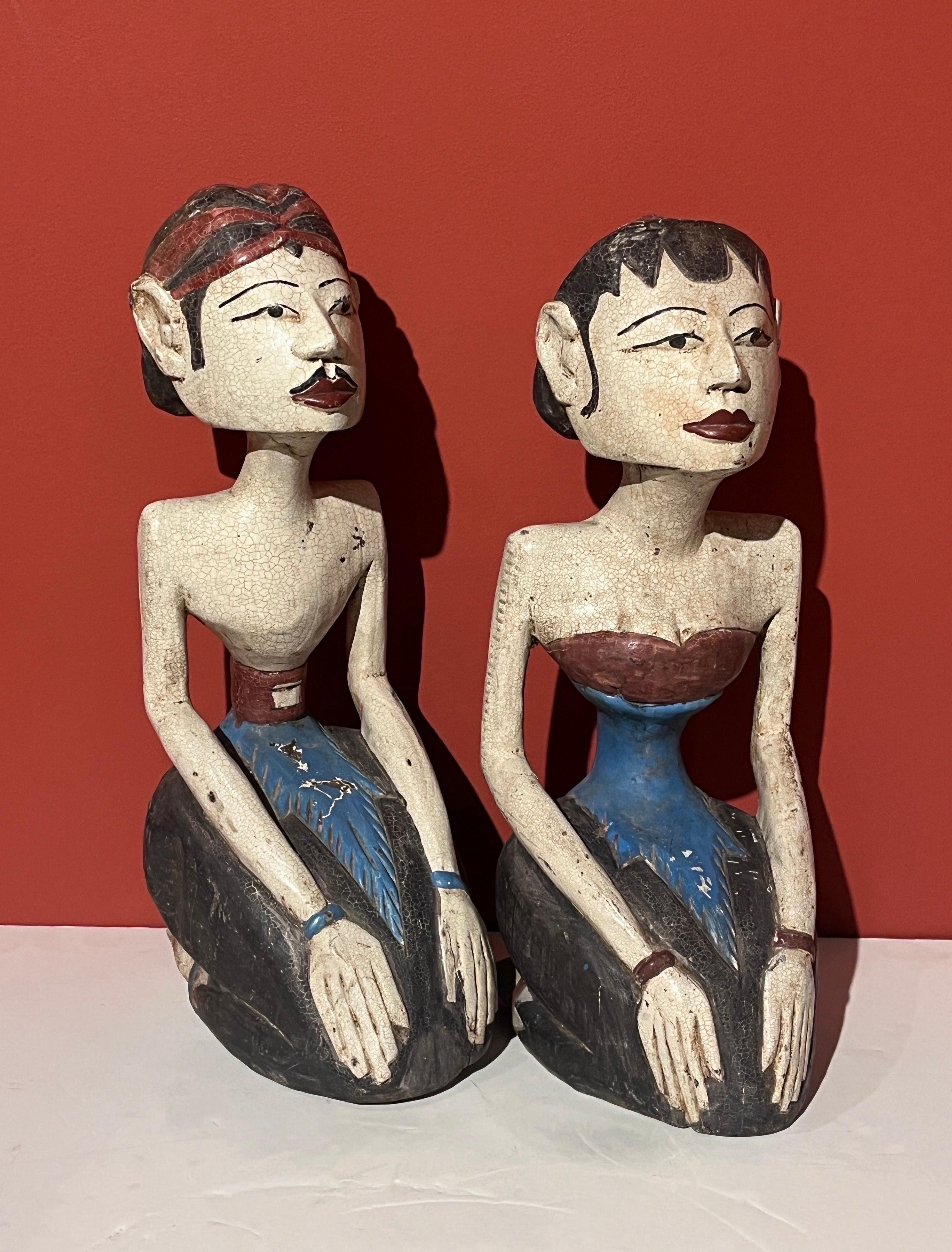 Paar von  Skulpturen „Inseparable Couple“ (Loro Blonyo), Java, Indonesien im Zustand „Gut“ im Angebot in New York, NY