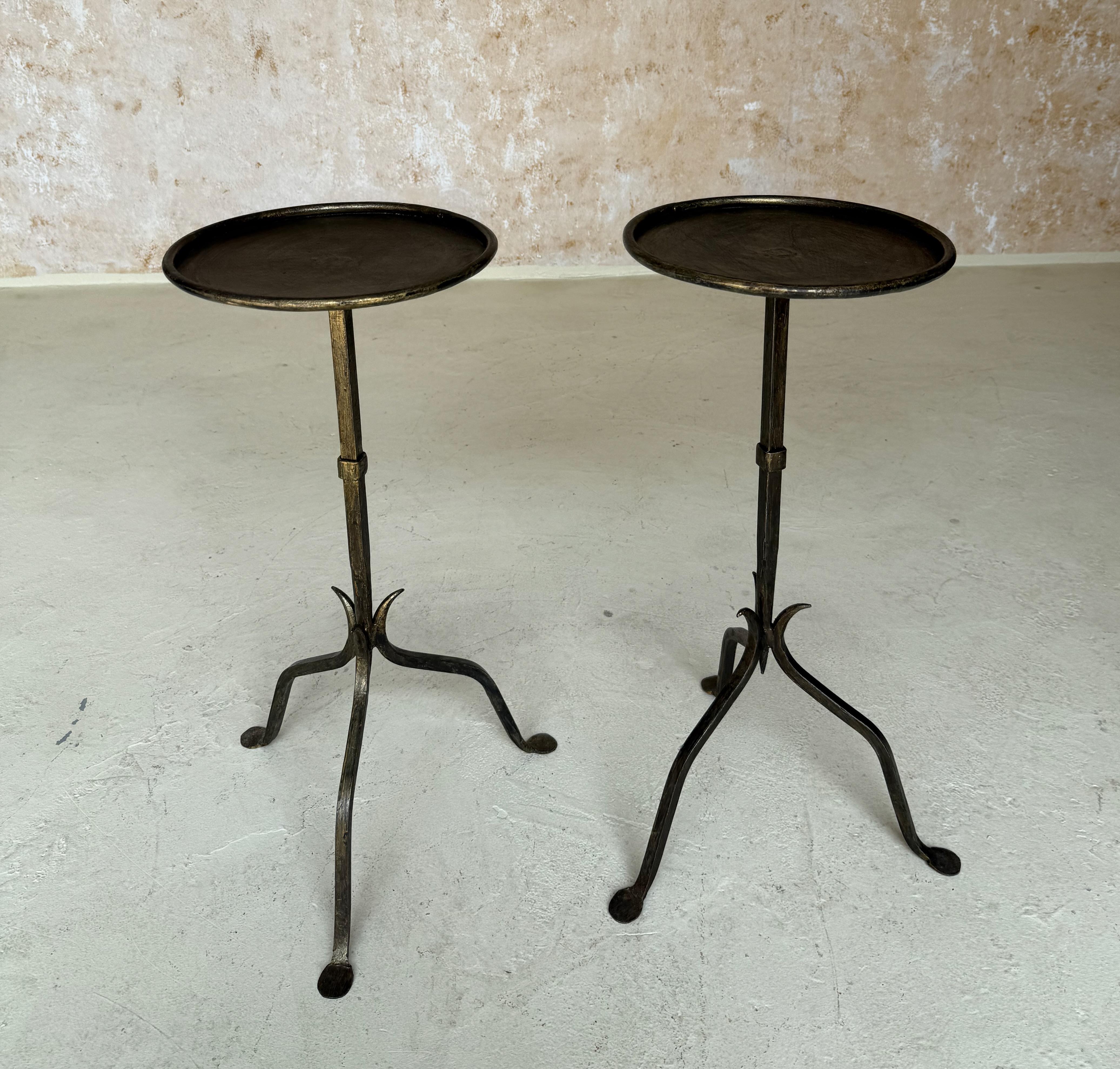 Pair of Vintage-Inspired Spanish Iron Drinks Tables en vente 6