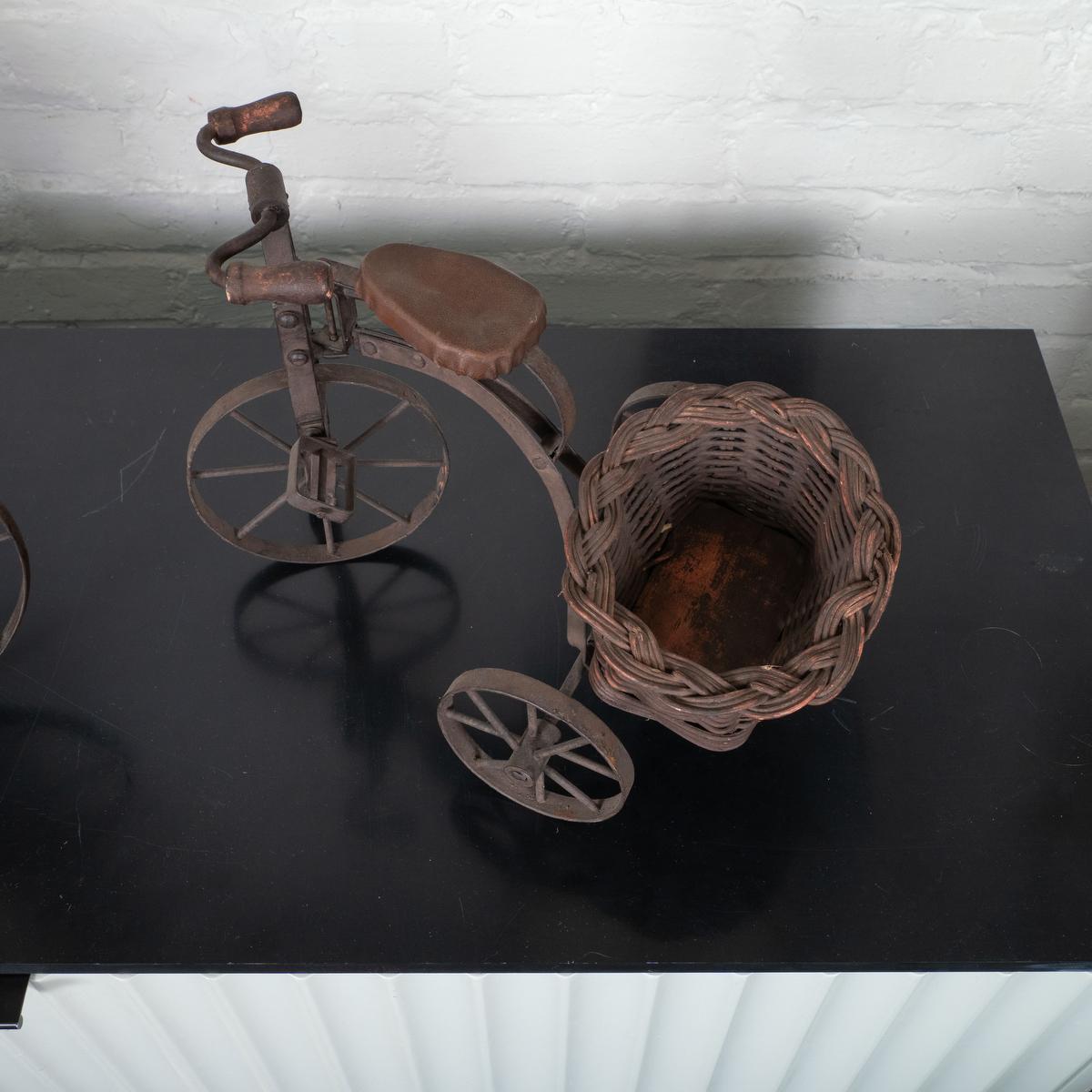 Pair of vintage iron tricycle sculptures For Sale 1