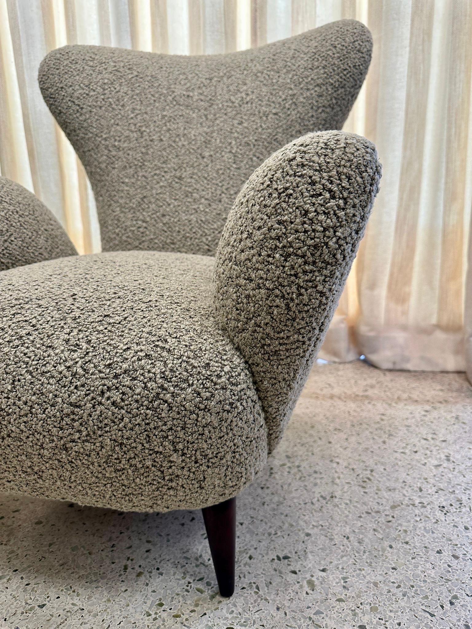 Bouclé Emilio Sala & Giorgio Madini Paire de fauteuils bas italiens d'époque en vente