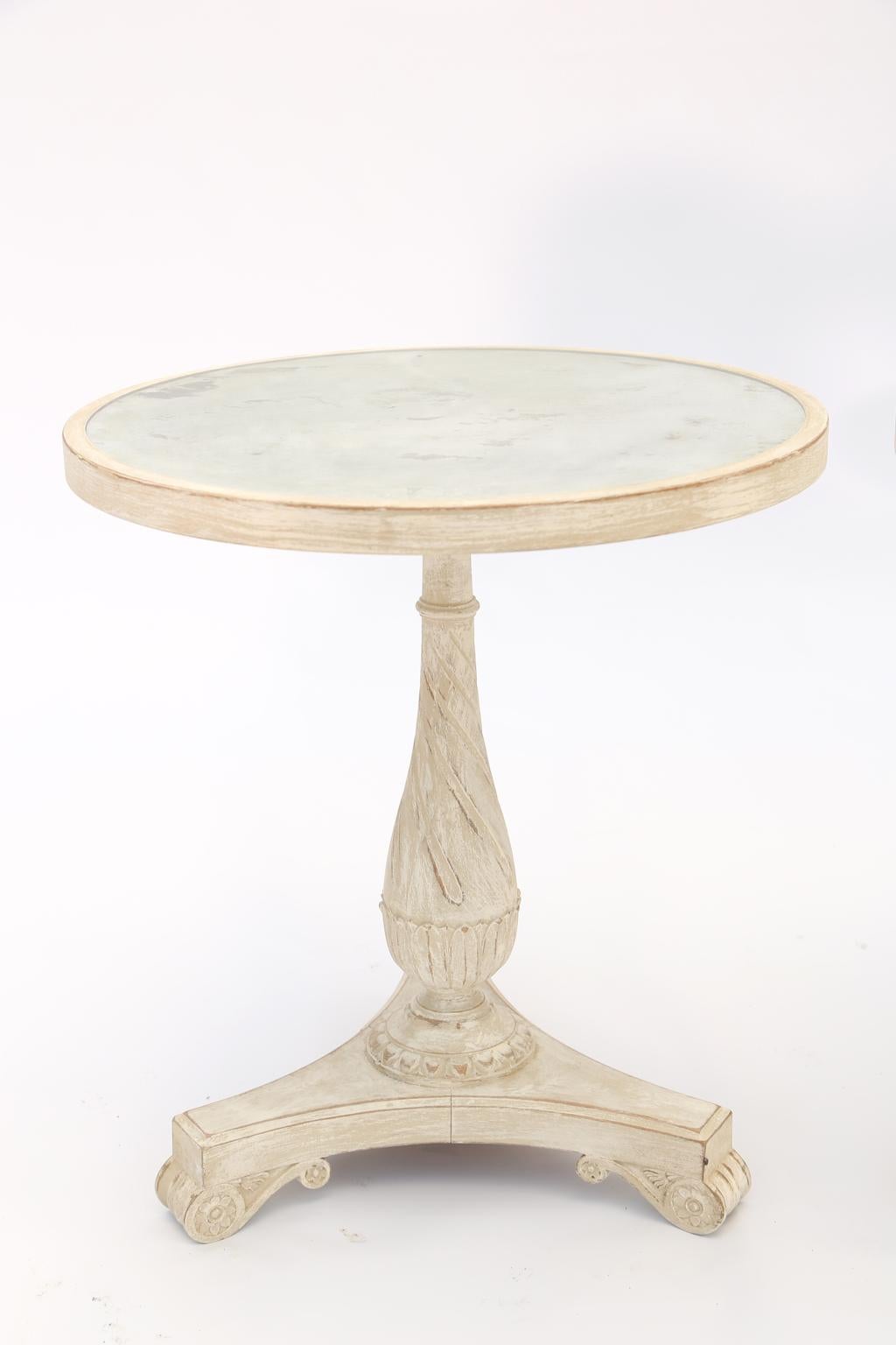 Mid-20th Century Pair of Vintage Italian Accent Tables with Mirrored Tops