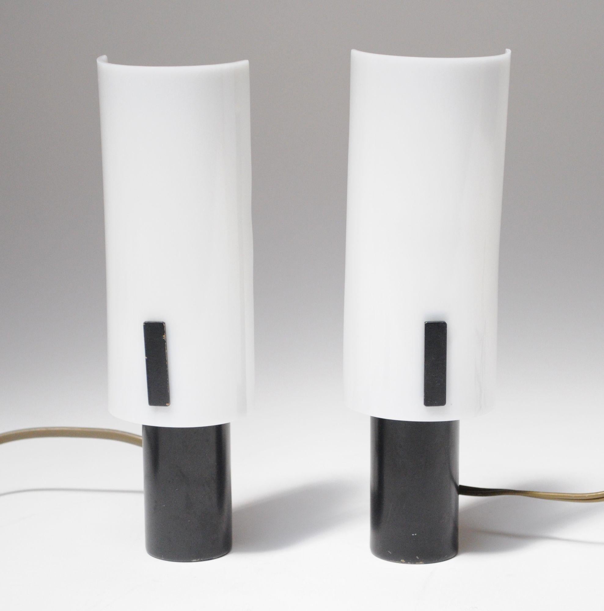 Pair of Vintage Italian Acrylic and Metal Wall Scones/Table Lamps by Stilux For Sale 14