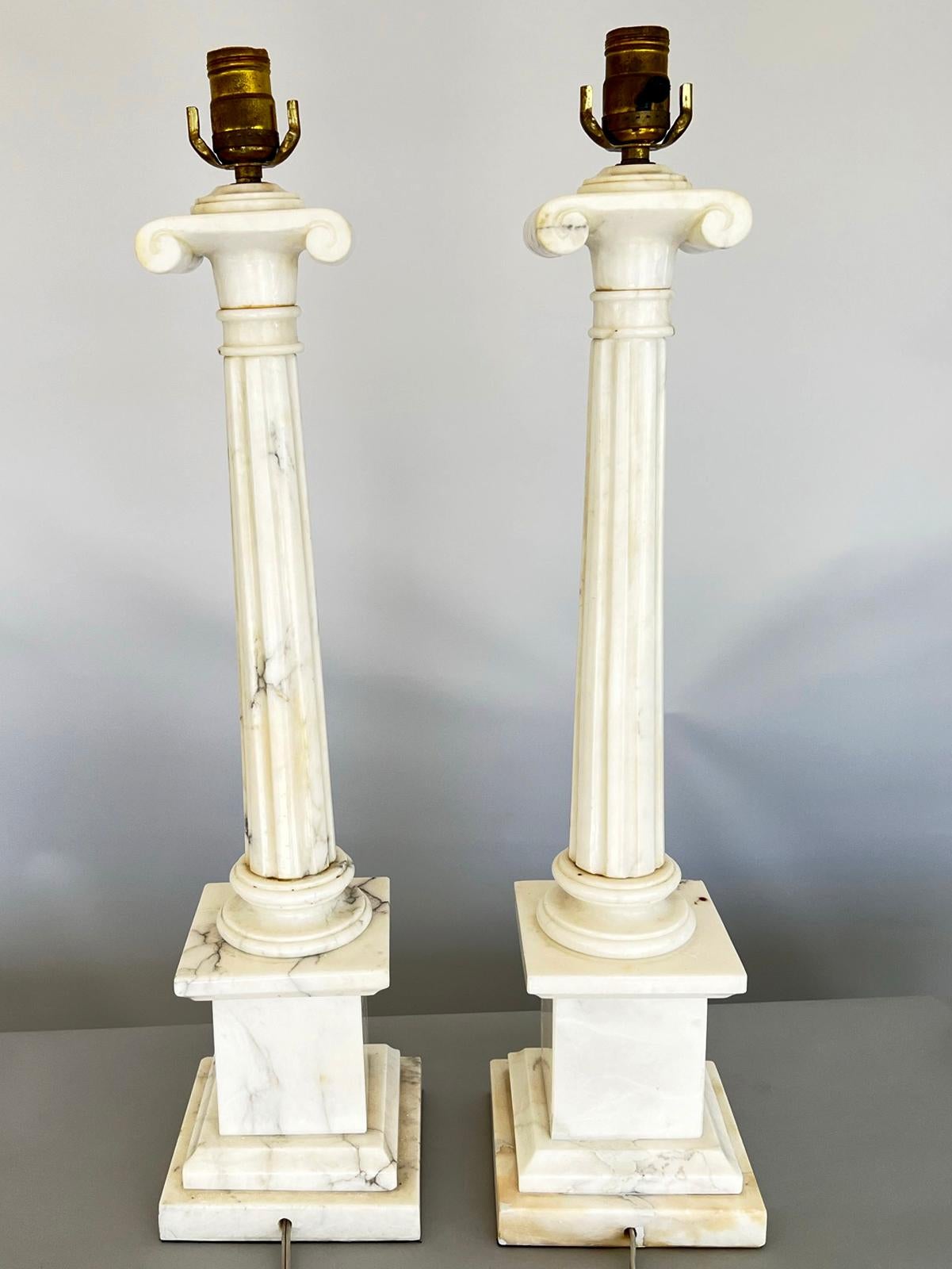 Carved Pair of Vintage Italian Alabaster Columnar Lamps with Ionic Capitals For Sale
