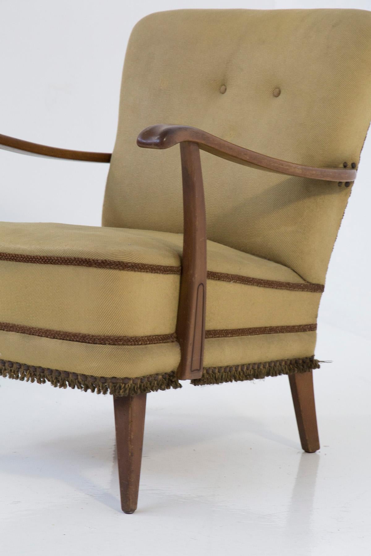 Pair of vintage Italian armchairs attributed to Paolo Buffa In Good Condition In Milano, IT