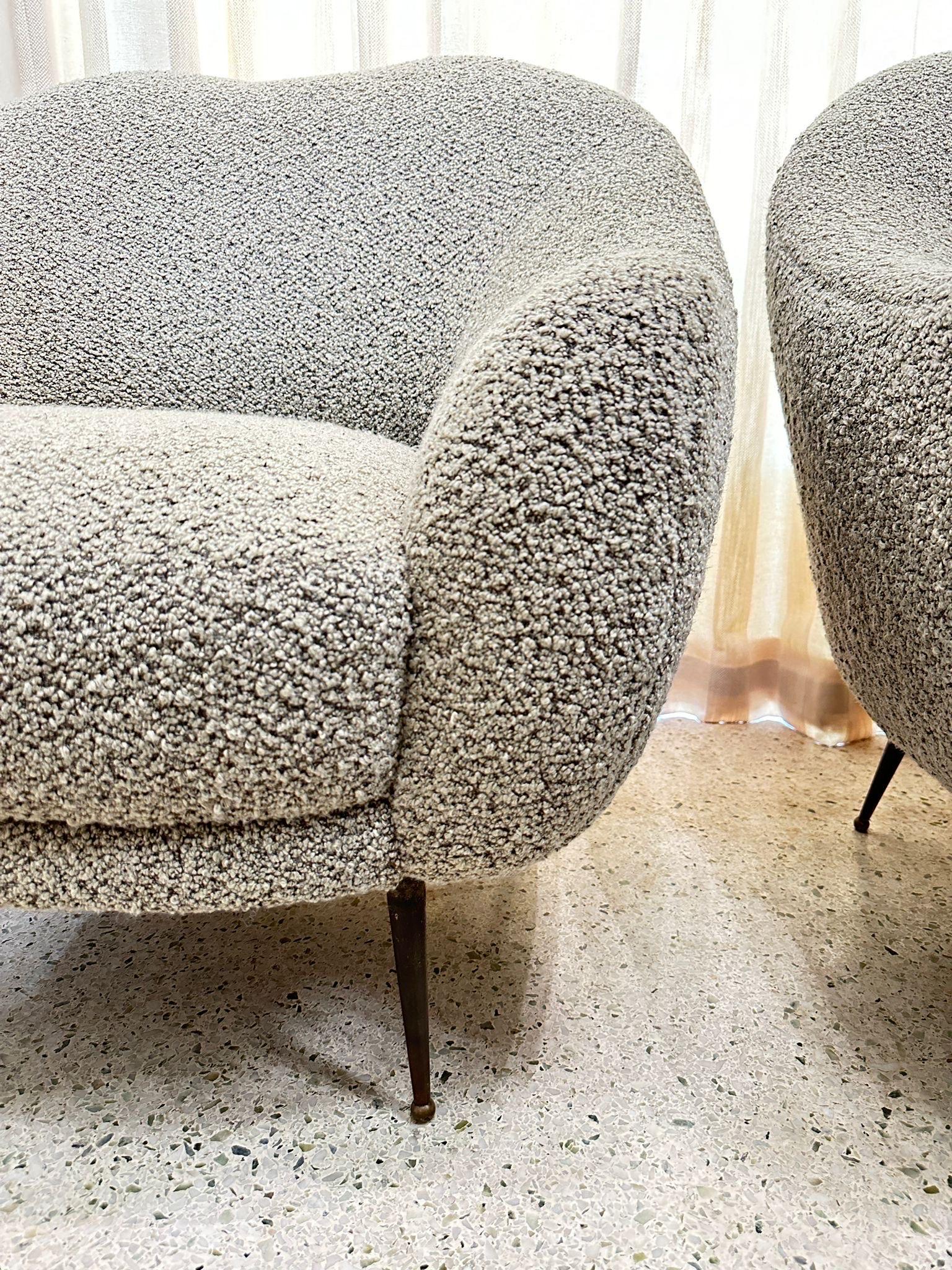 Pareja de Sillones Escultóricos Italianos Vintage en Bueno estado para la venta en North Miami, FL