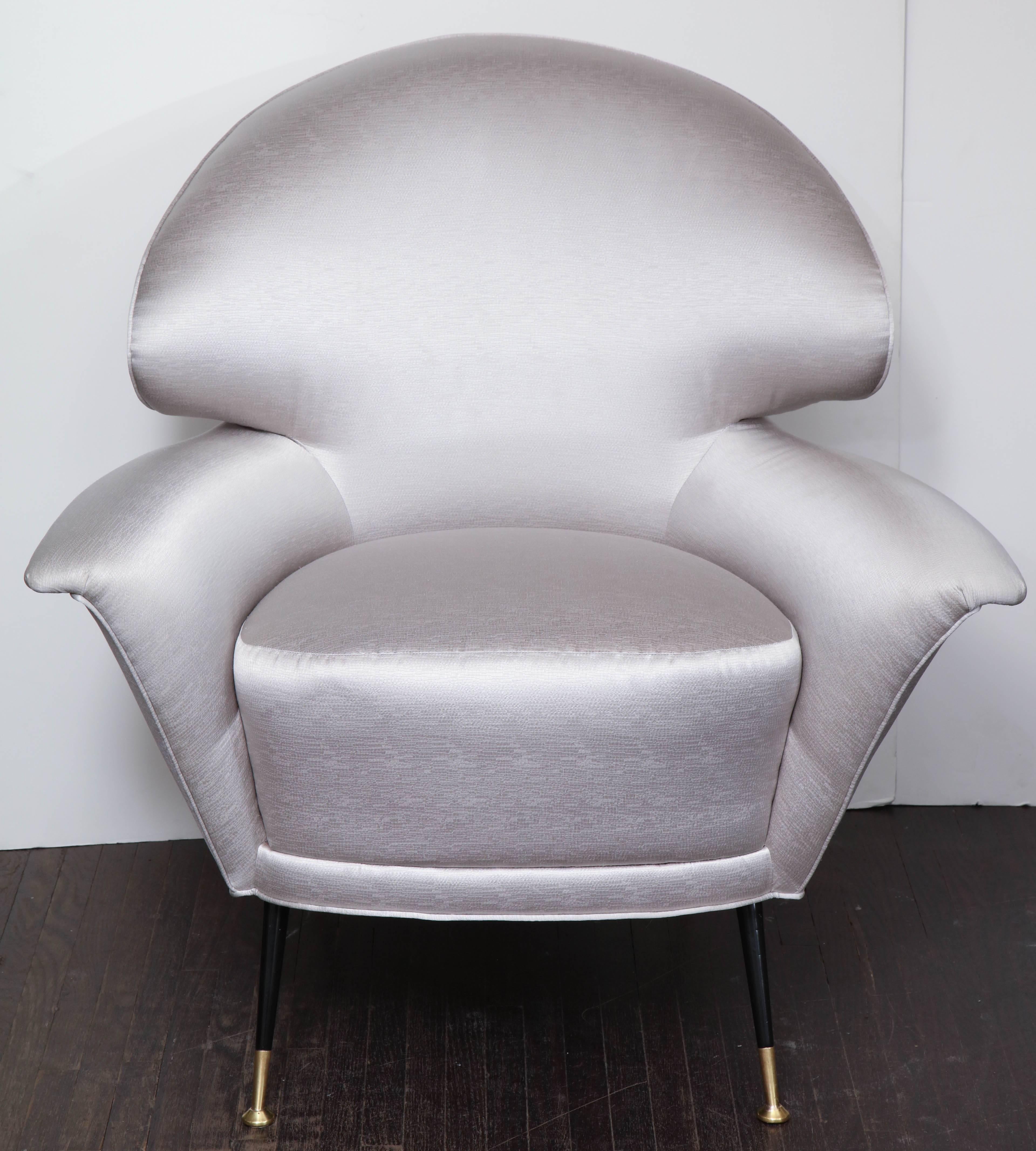 Pair of Vintage Italian Arrow Head Chairs Upholstered in Platinum Satin 4