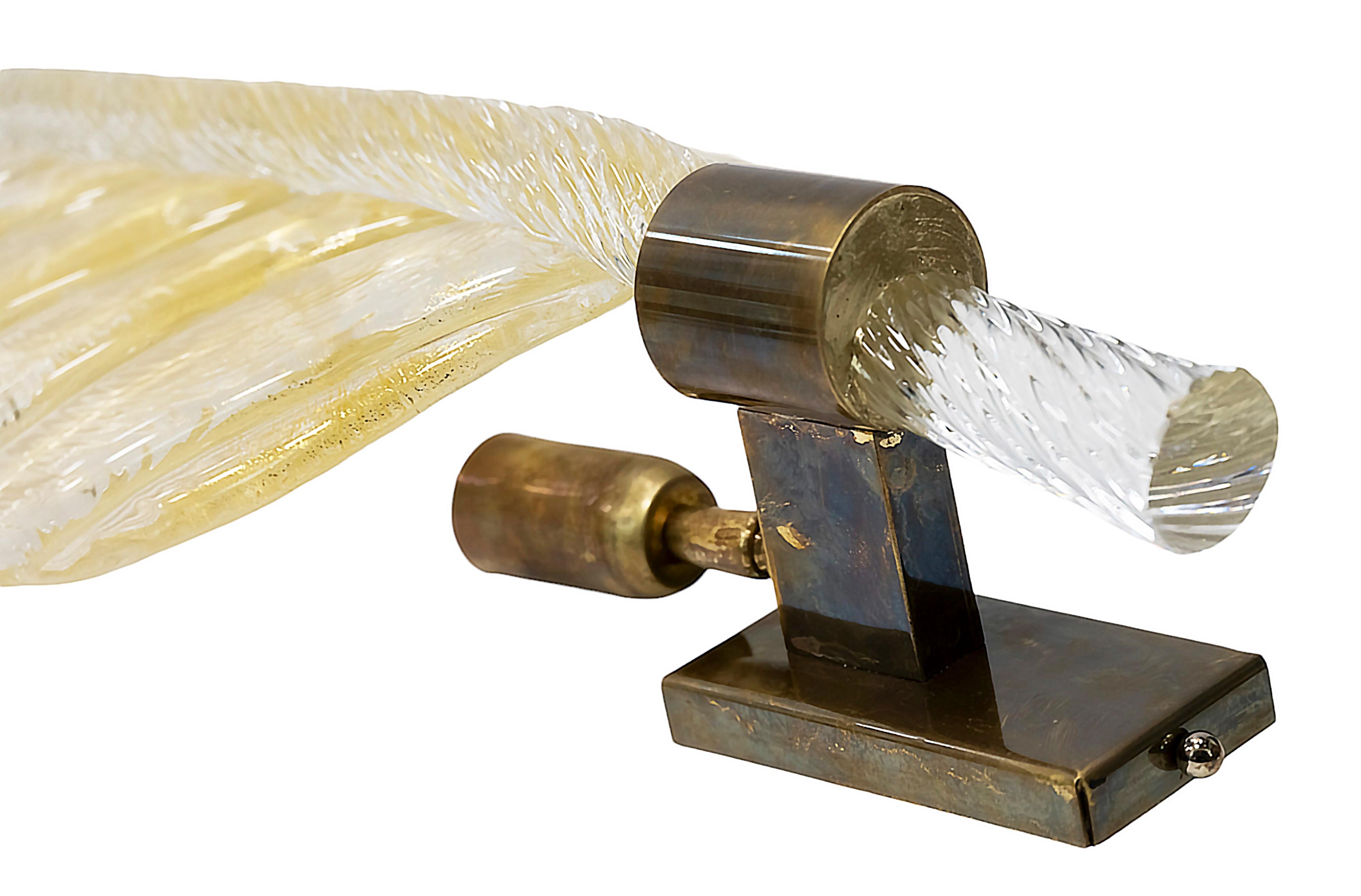 Hand-Crafted Pair of Vintage Italian Barovier Toso Leaf Form Murano Glass Wall Light Sconces For Sale