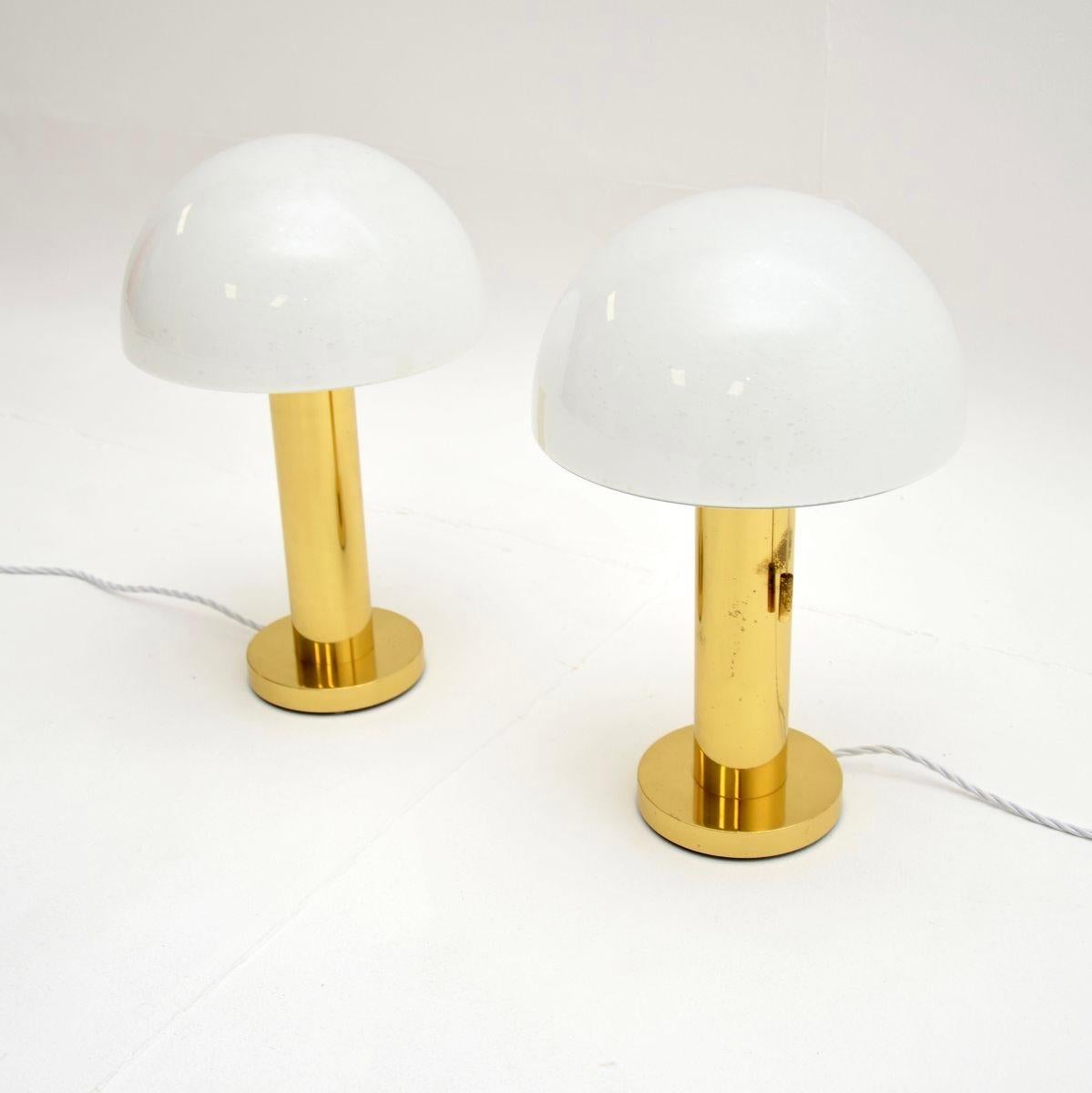 Late 20th Century Pair of Vintage Italian Brass and Glass Table Lamps For Sale