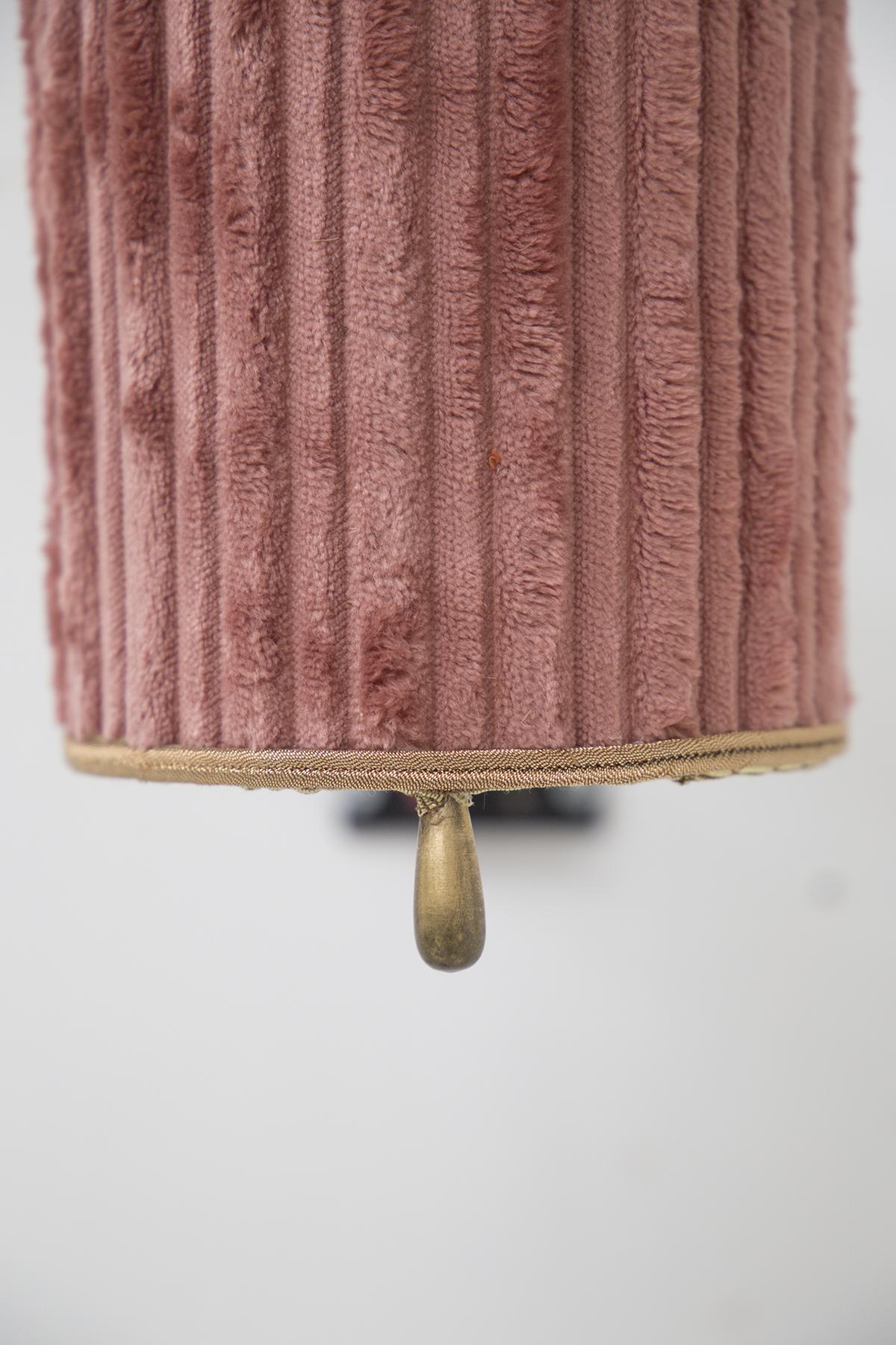 Pair of vintage Italian brass and pink velvet wall lamps For Sale 3