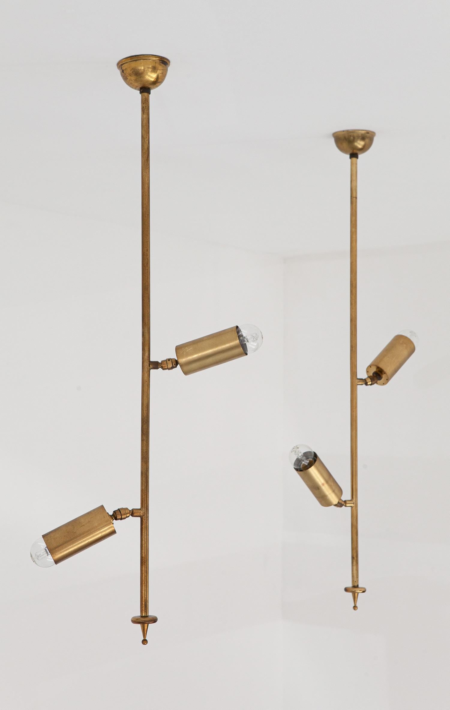 Pair of Vintage Italian Brass Chandeliers with Directional Diffusers, 1950s In Good Condition In Rome, IT