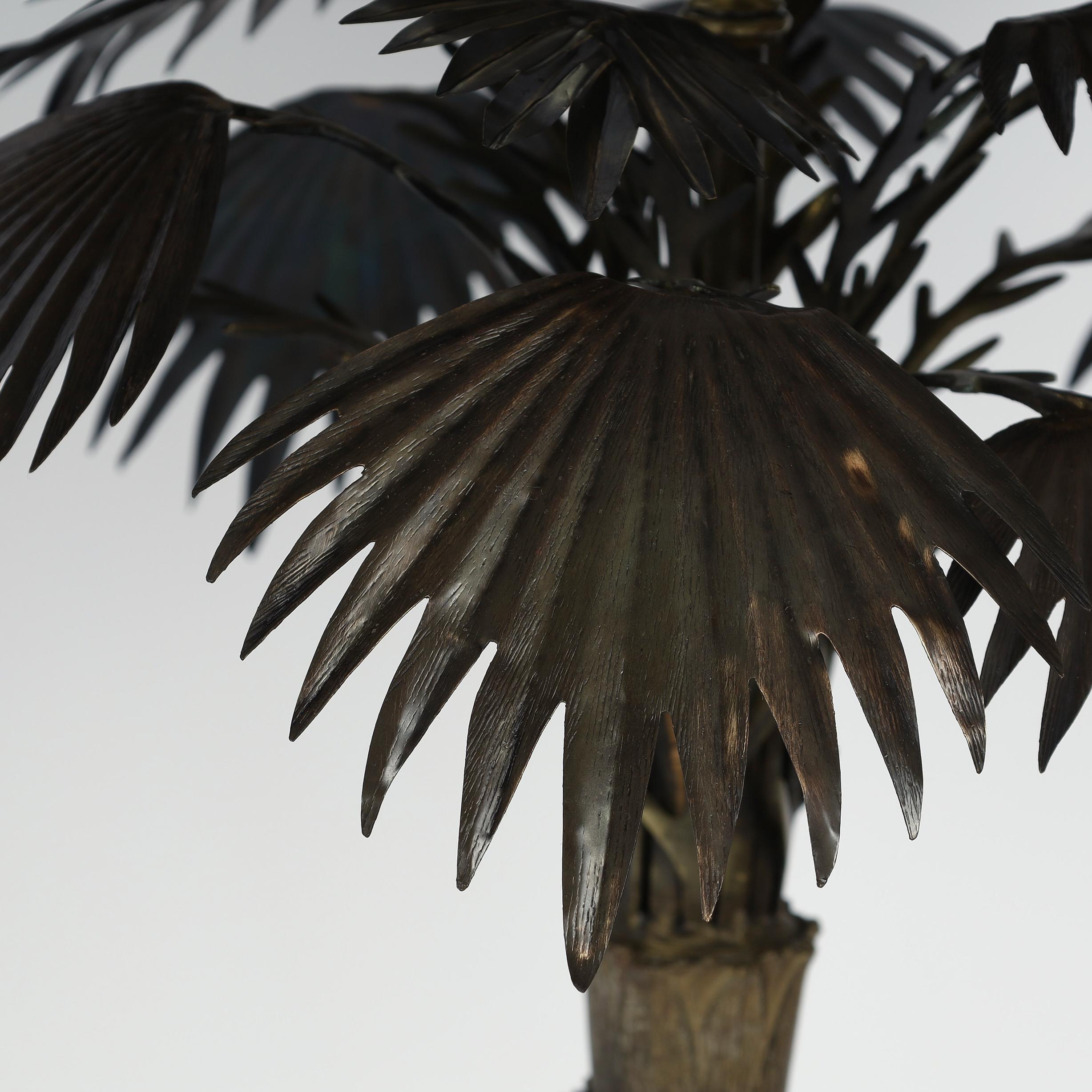 Pareja de lámparas de sobremesa de latón Vintage Italian Palm Tree Latón en venta