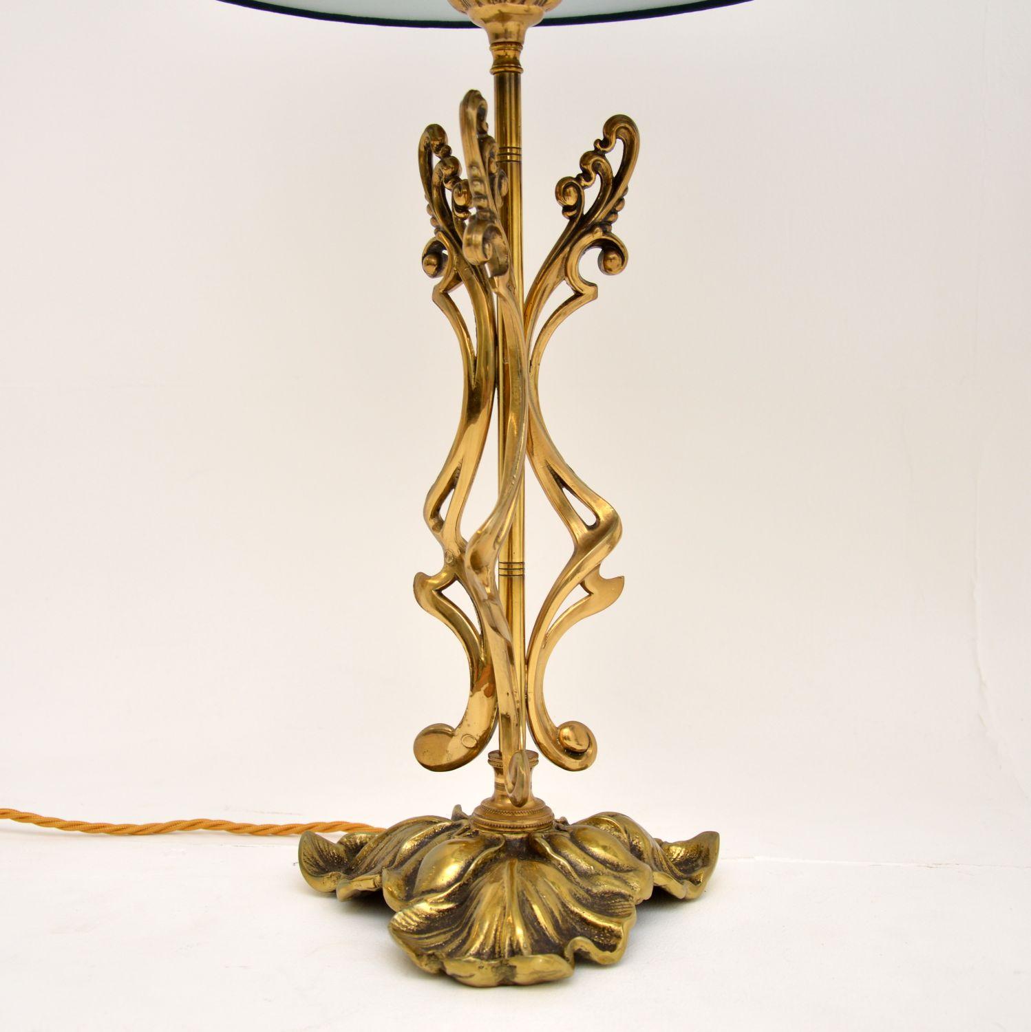 20th Century Pair of Vintage Italian Brass Table Lamps For Sale