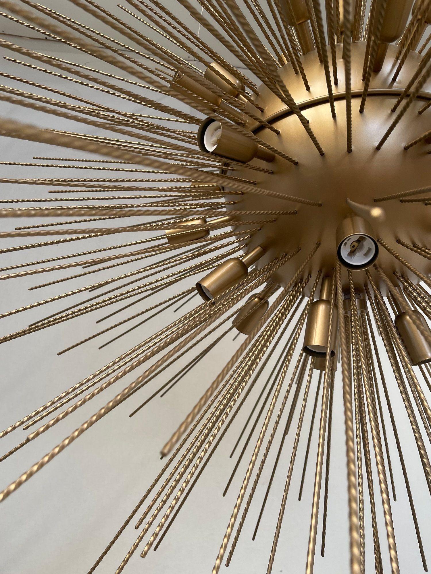 Fin du 20e siècle Paire de lustres italiens vintage Spoutnik en bronze en vente