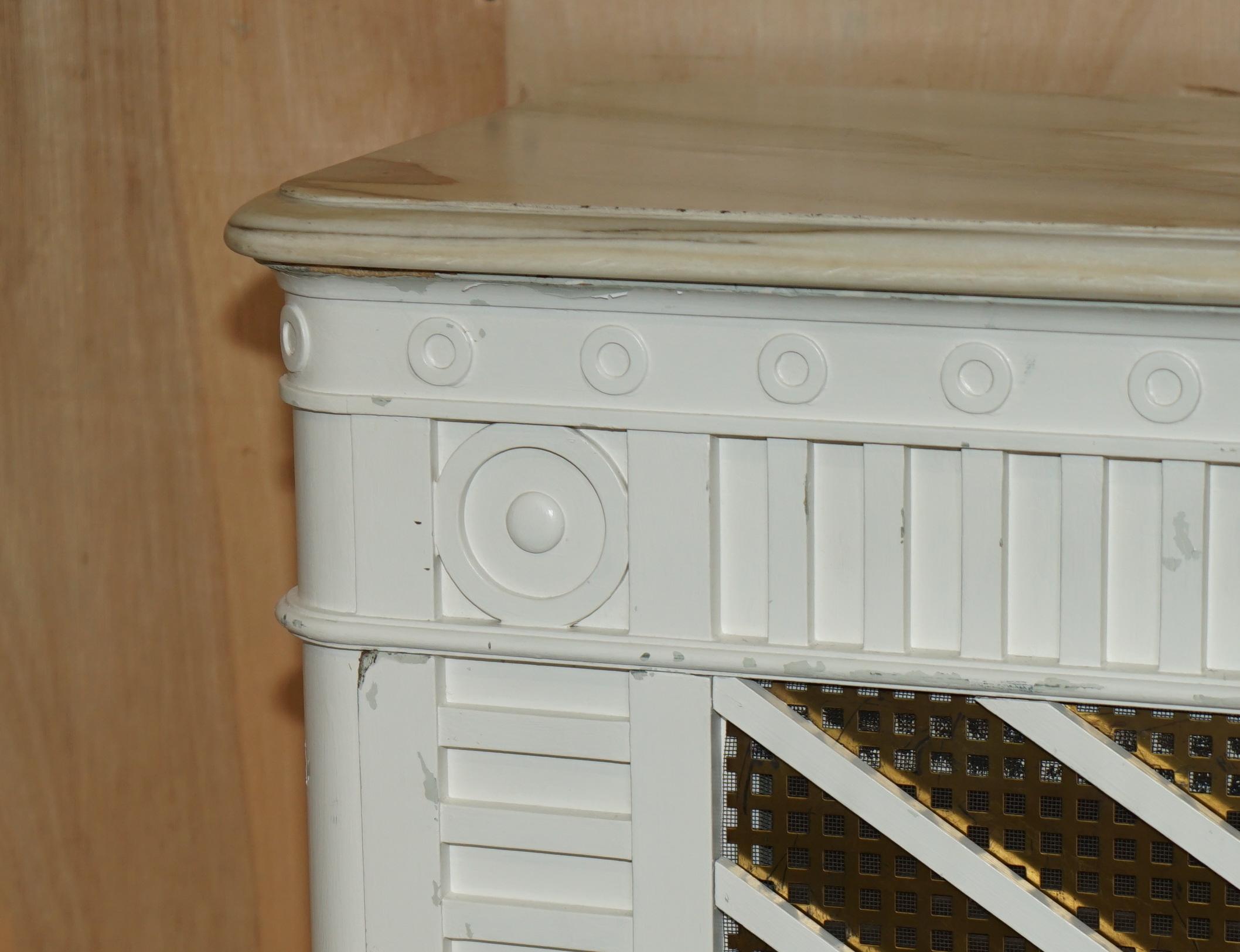 Hand-Crafted PAIR OF ViNTAGE ITALIAN CARRARA MARBLE TOPPED RADIATOR COVERS REMOVABLE FRONTS For Sale