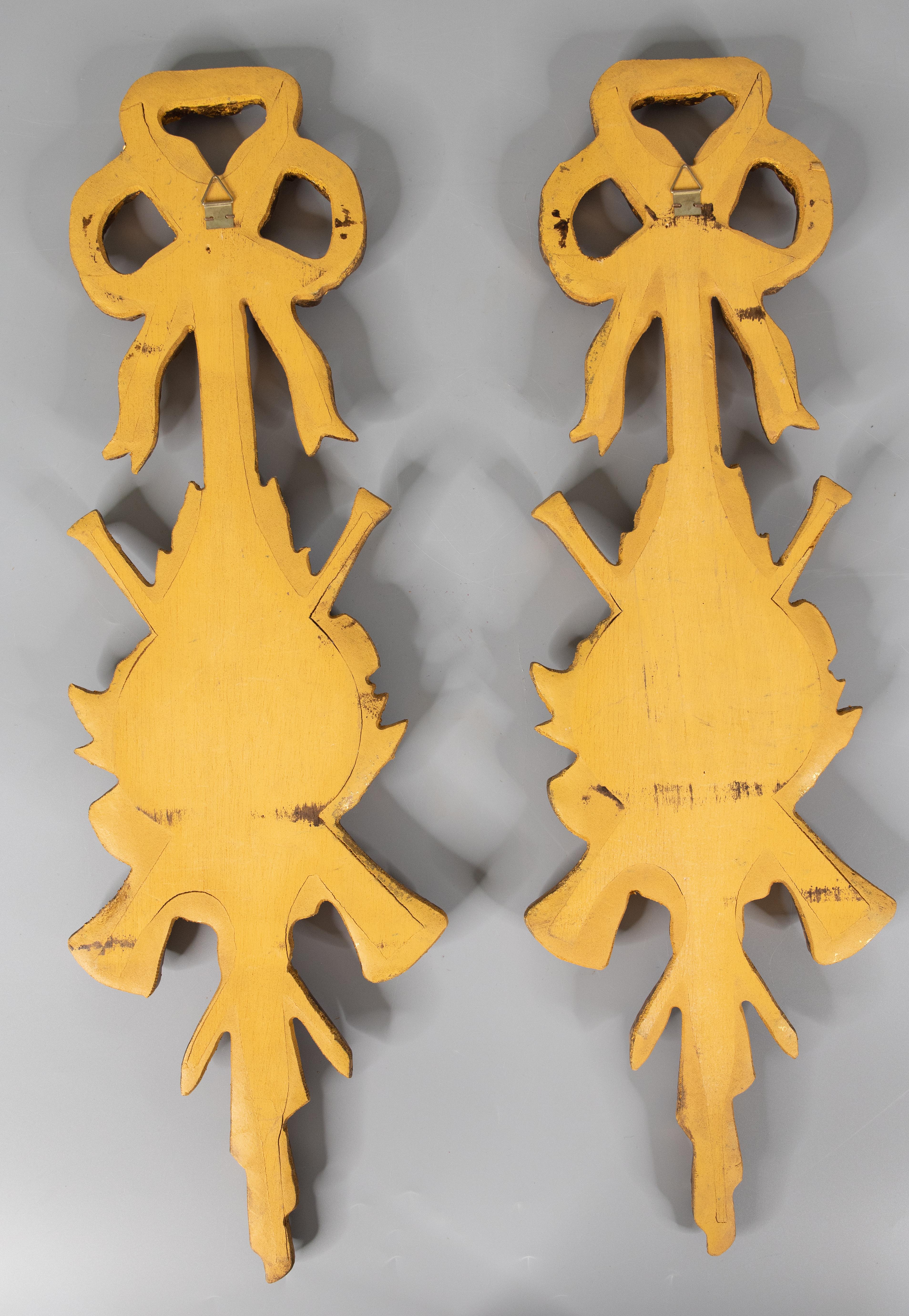 Pair of Vintage Italian Carved Giltwood Musical Instruments Wall Hangings Swags 1
