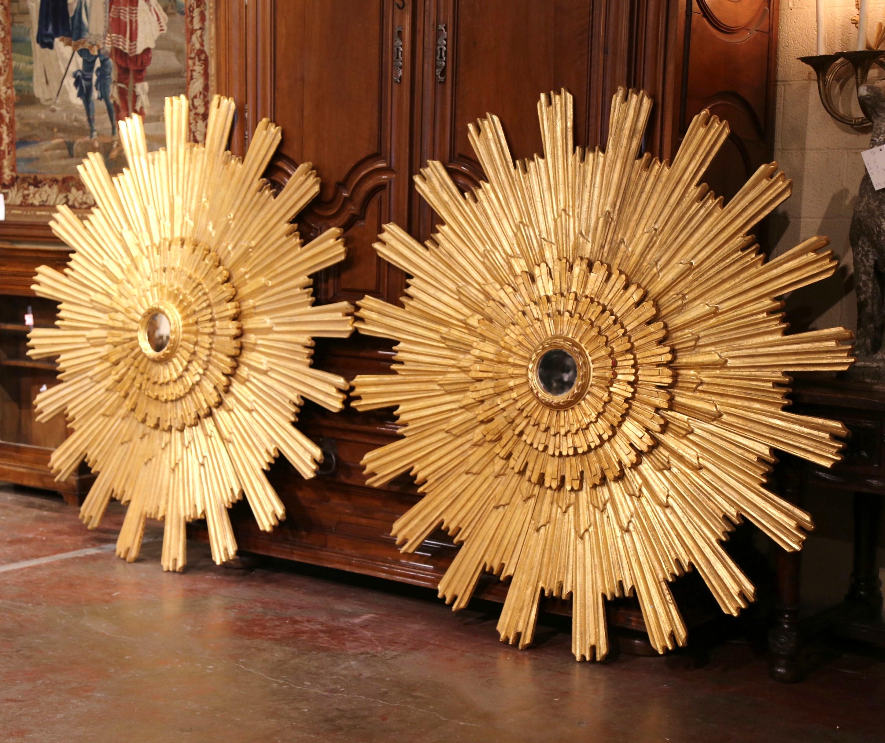 Pair of Vintage Italian Carved Giltwood Sunburst Mirrors with Four-Tier Rays 3