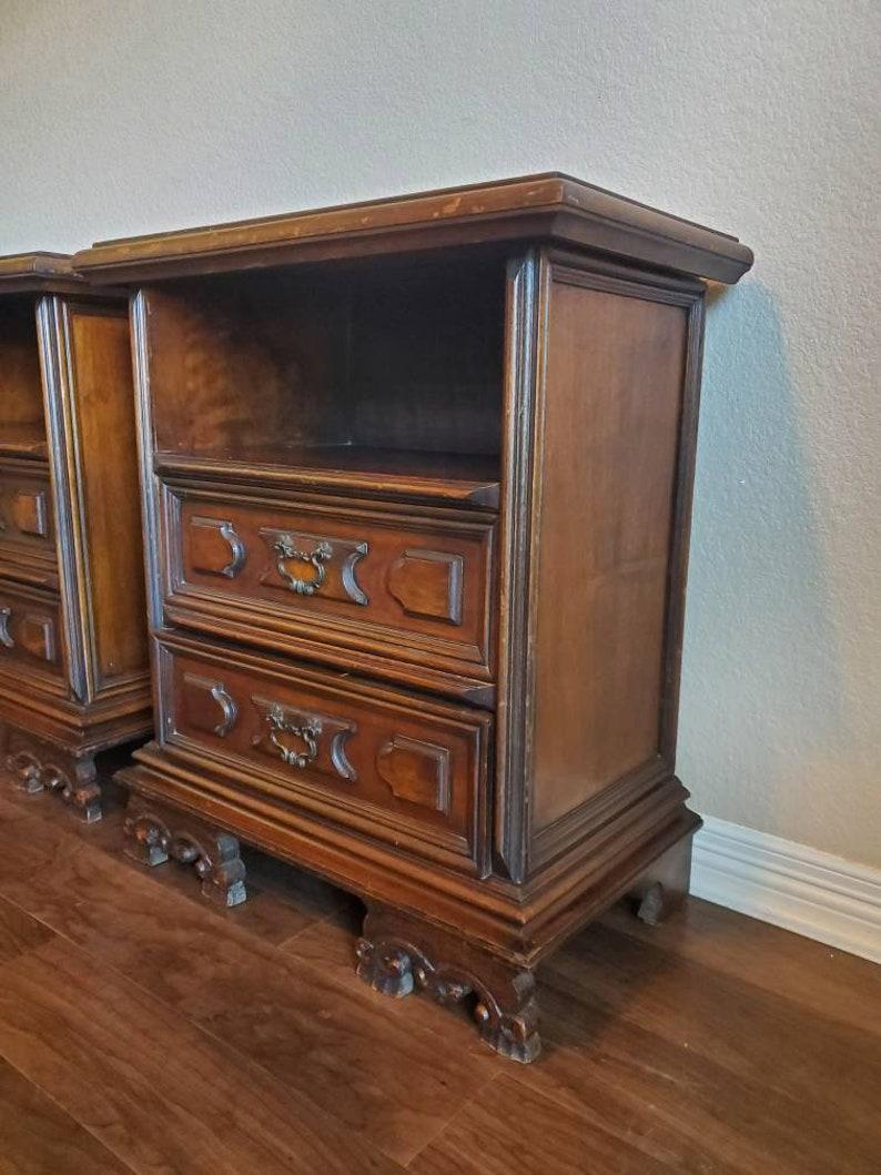 Pair of Vintage Italian Carved Walnut Bedside Chest of Drawers In Good Condition For Sale In Forney, TX