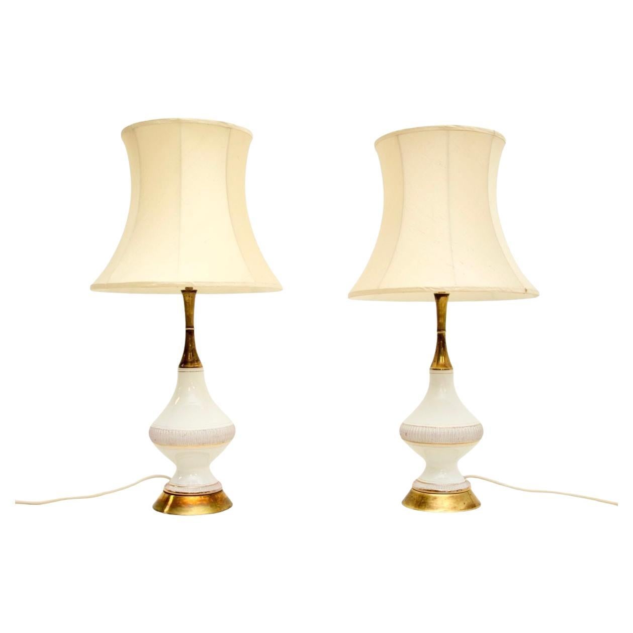 Coppia di lampade da tavolo vintage in ceramica e ottone