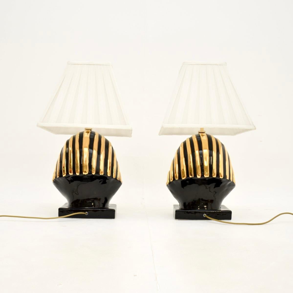 Fin du 20e siècle Paire de lampes de table italiennes vintage en céramique Pharaon en vente