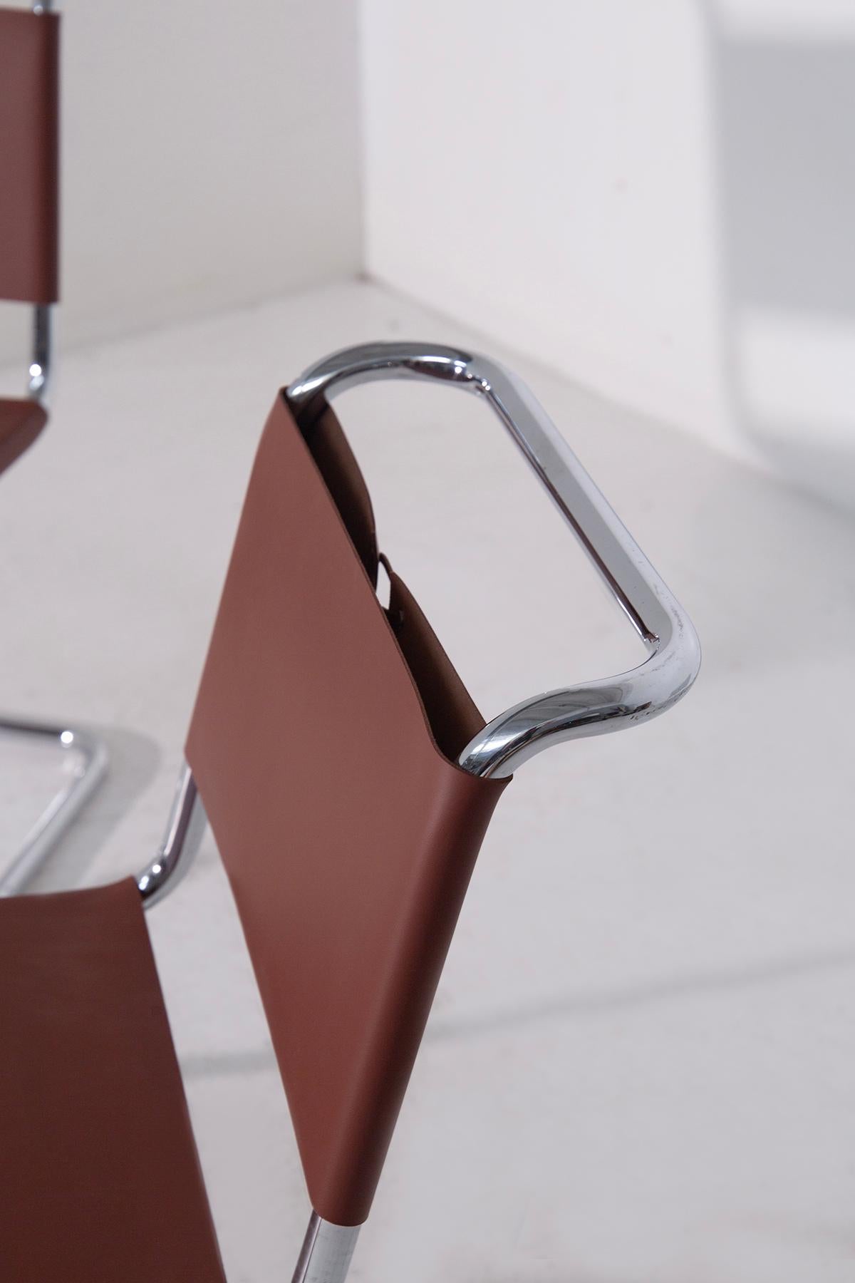 Acier Paire de chaises italiennes vintage dans le style Bauhaus Knoll en vente